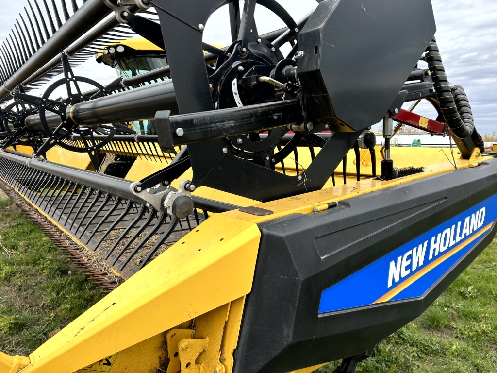 2017 New Holland 160 Windrower