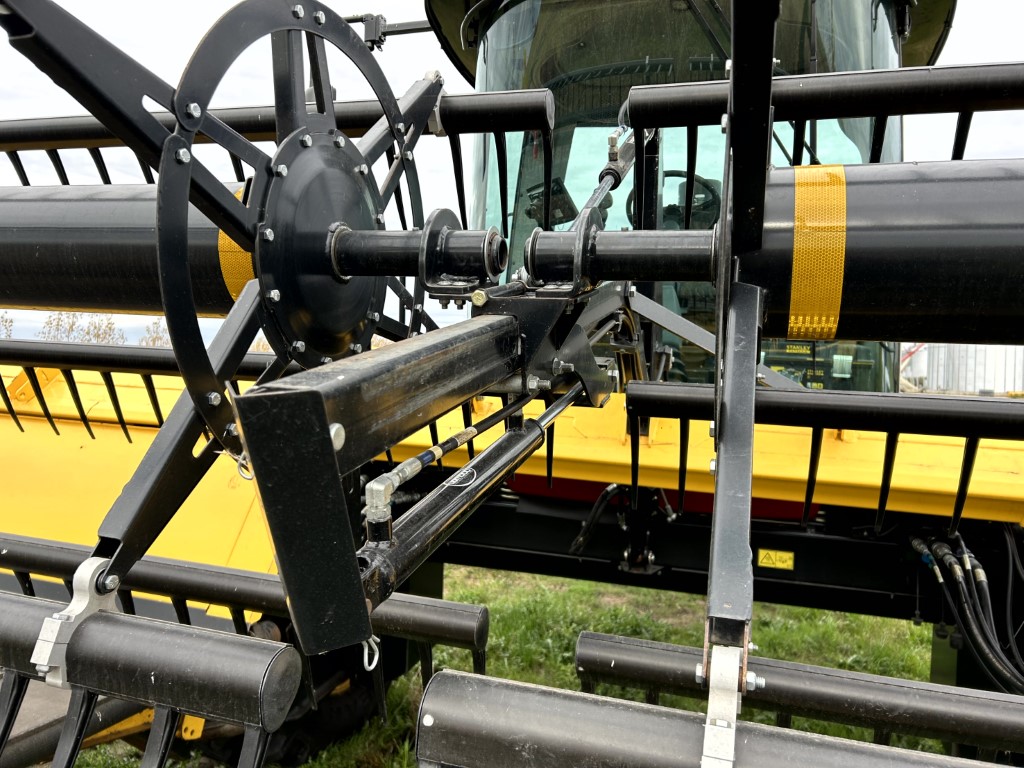 2017 New Holland 160 Windrower