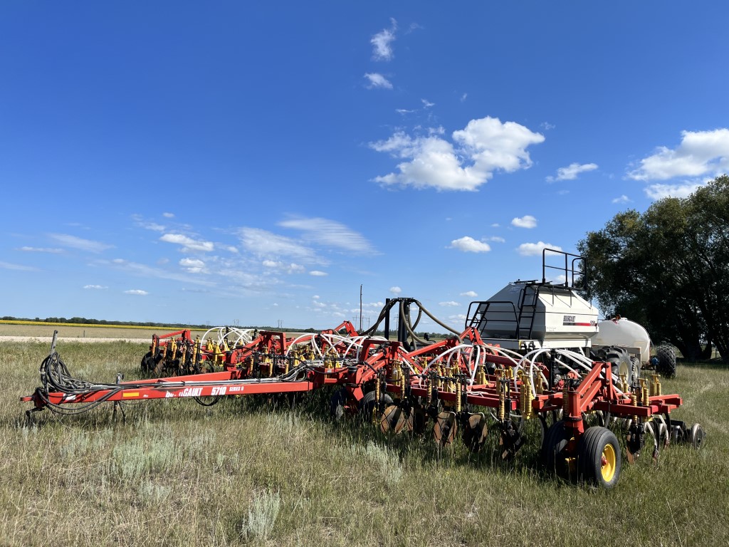 2004 Bourgault 5710 Air Drill