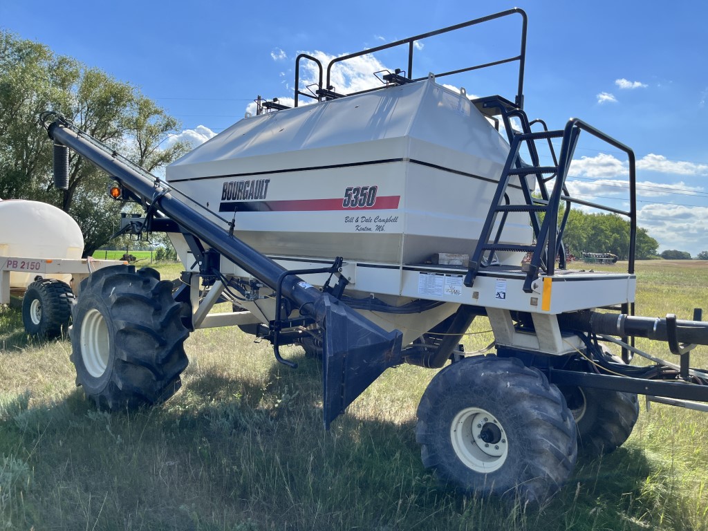 2004 Bourgault 5710 Air Drill