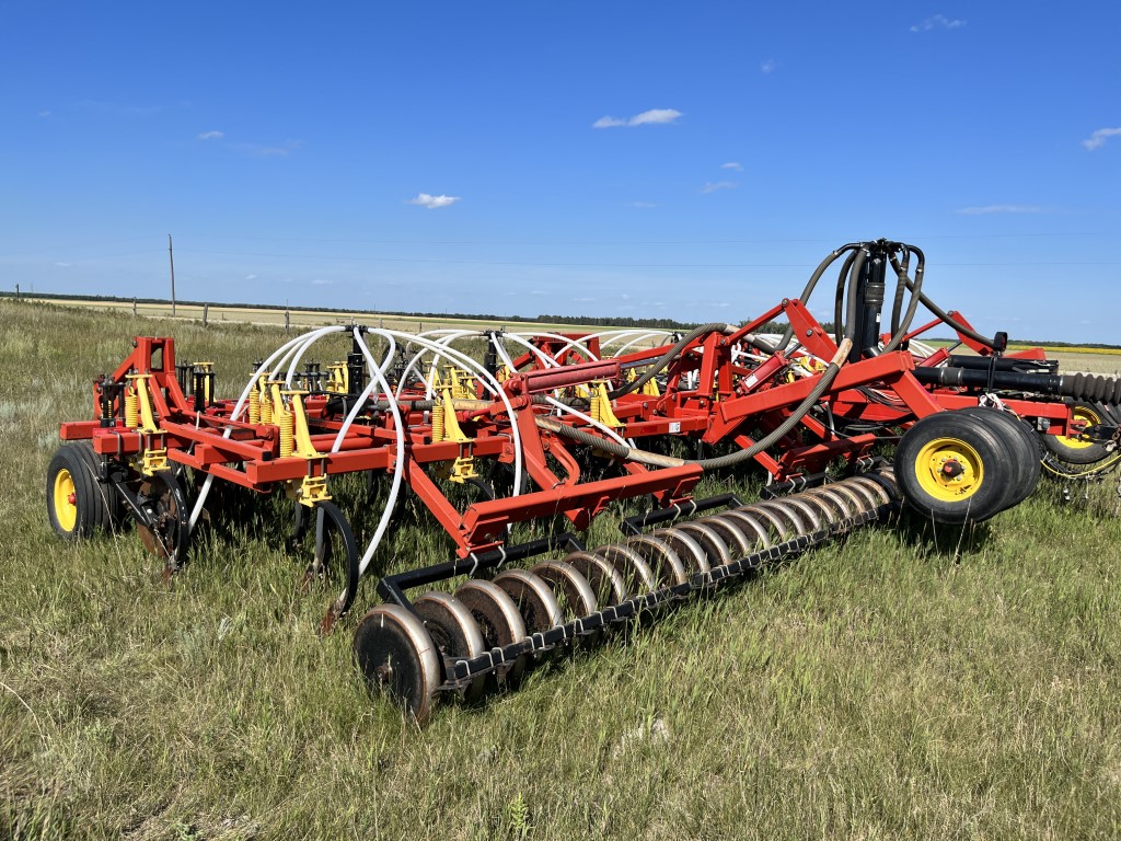 2004 Bourgault 5710 Air Drill