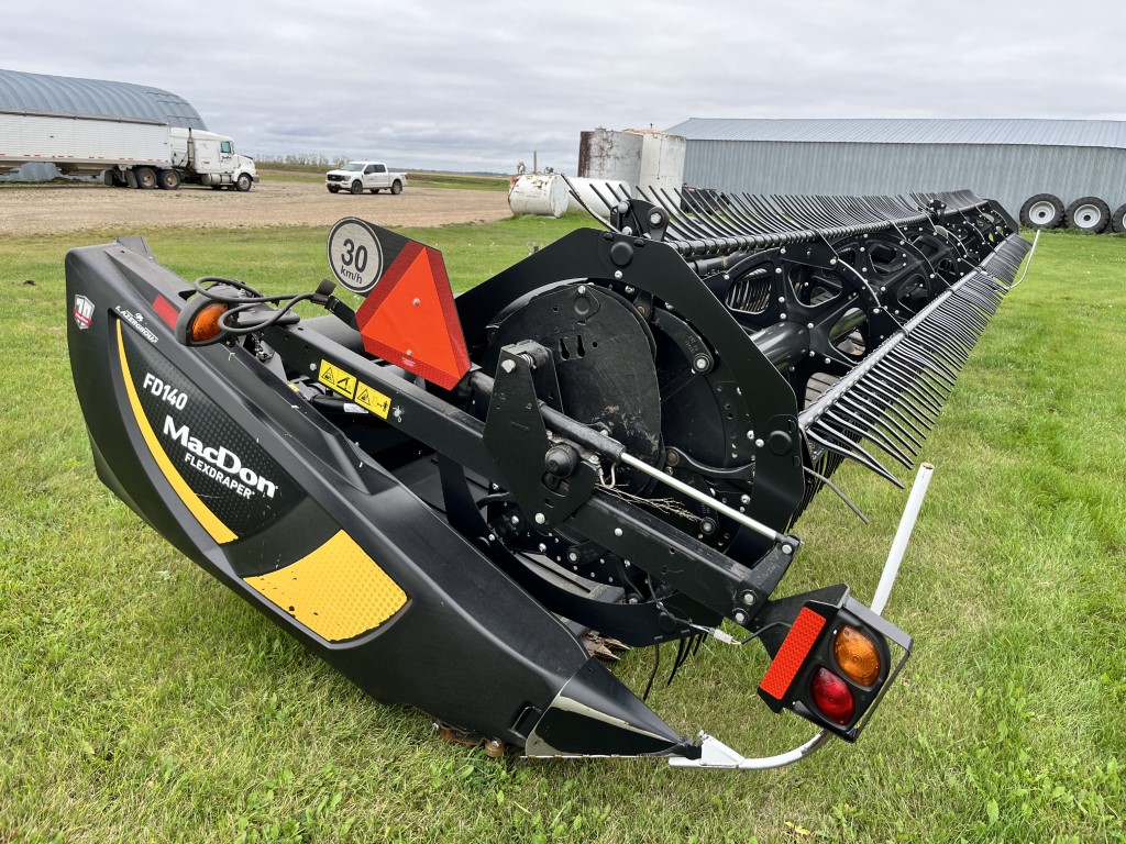 2019 MacDon FD140 Header Draper Flex