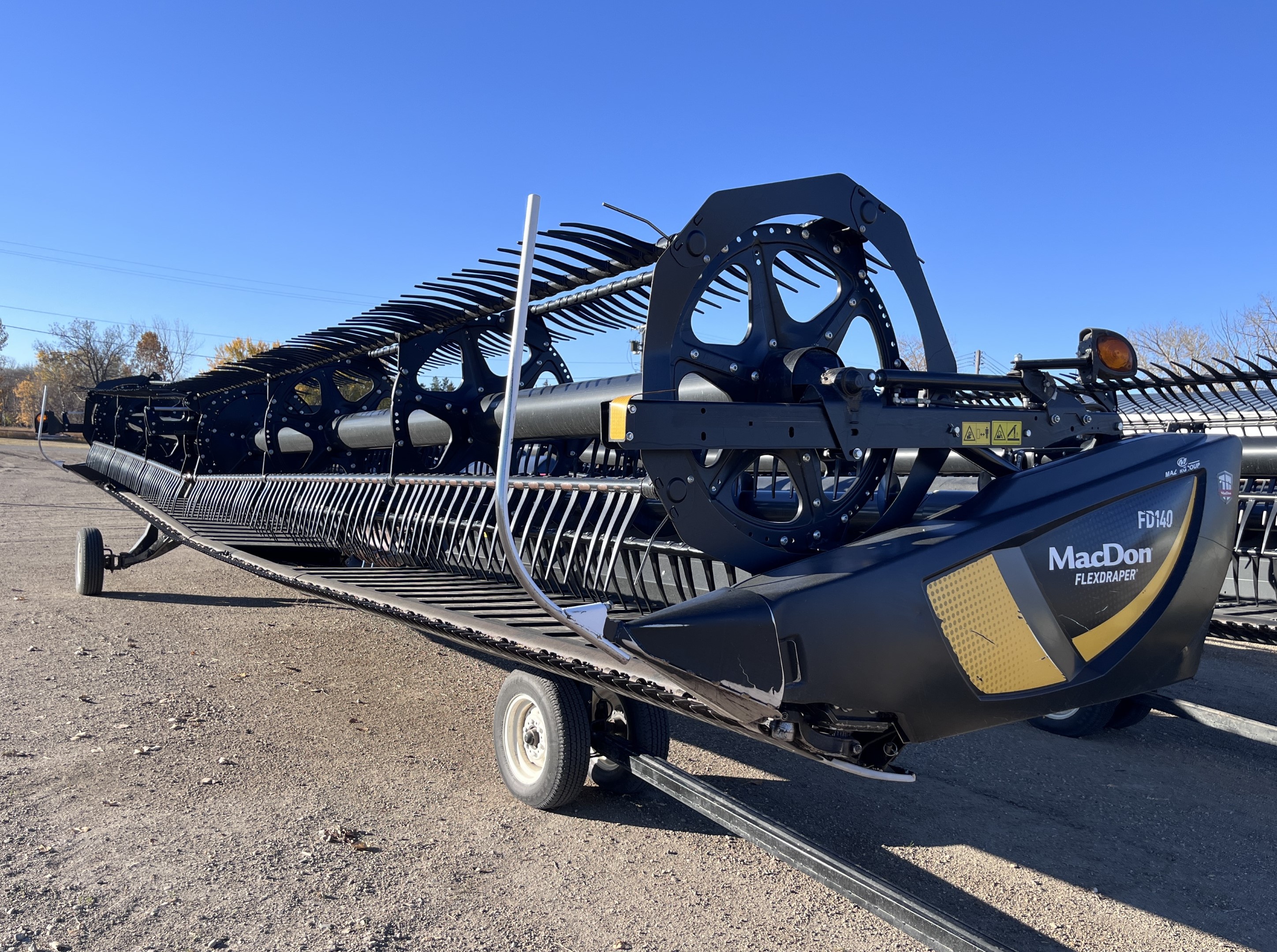 2019 MacDon FD140 Header Draper Flex