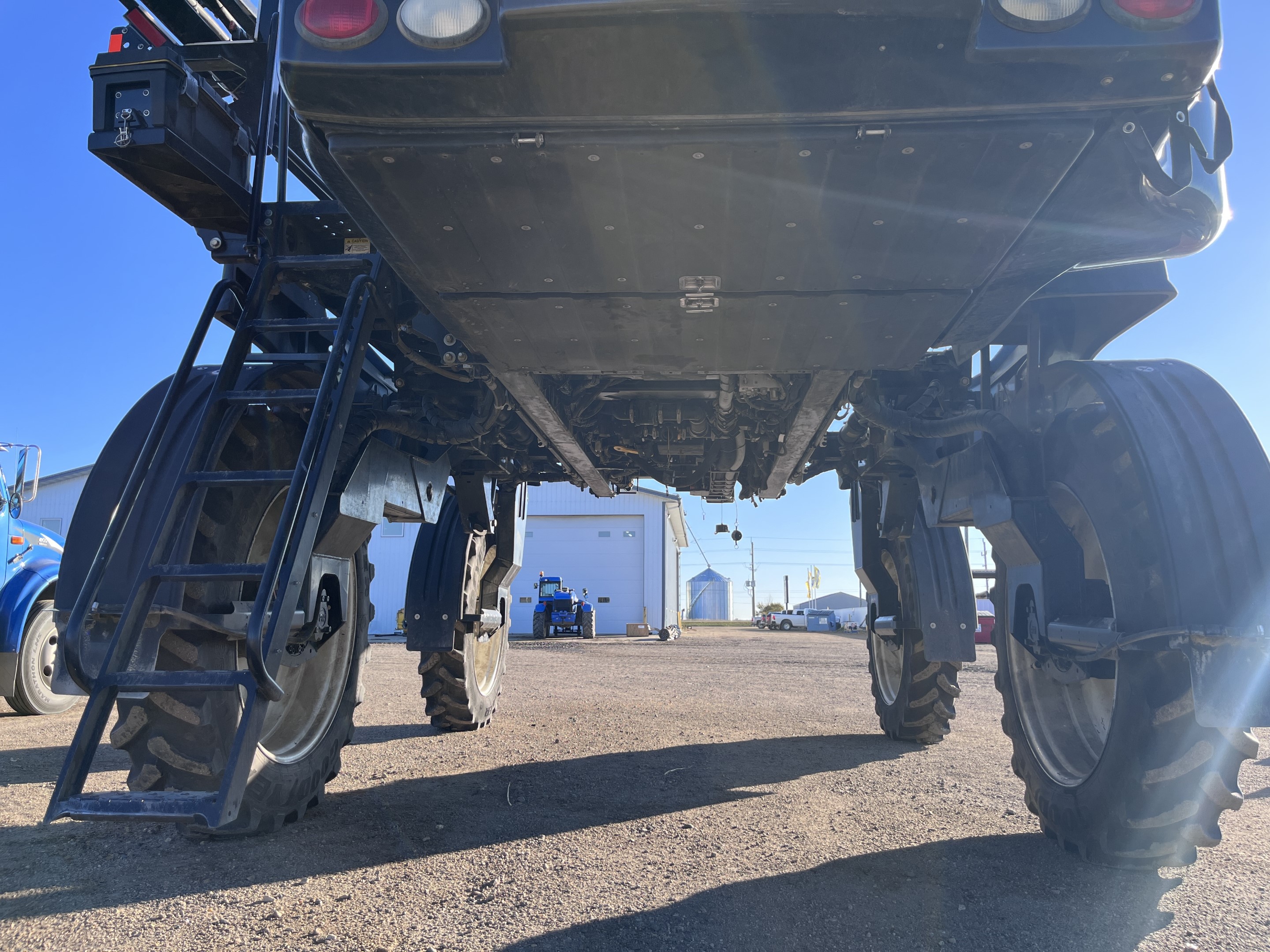 2015 New Holland SP.295F Sprayer/High Clearance