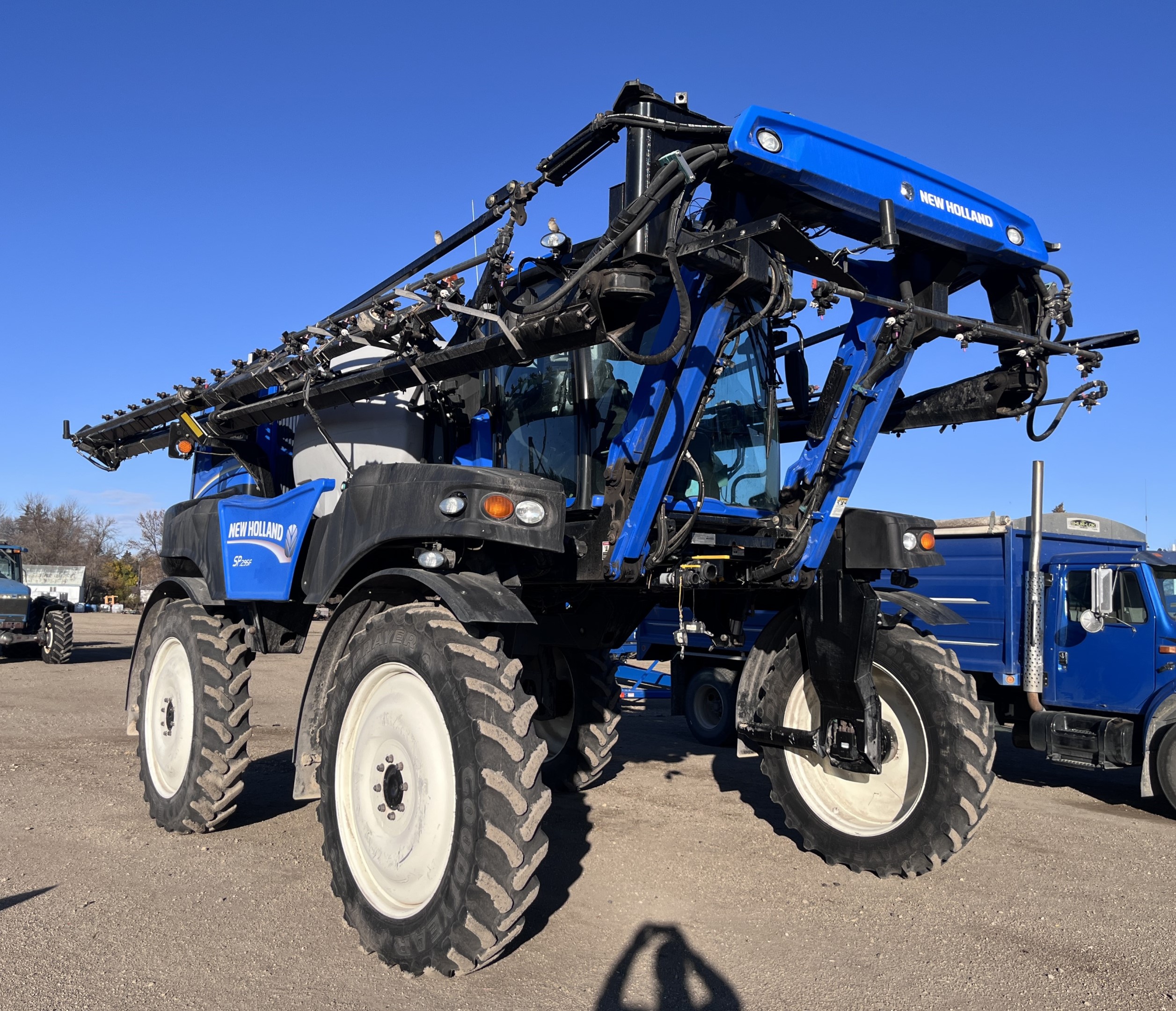 2015 New Holland SP.295F Sprayer/High Clearance