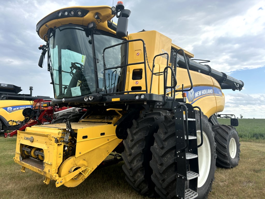 2022 New Holland CR9.90Z Combine