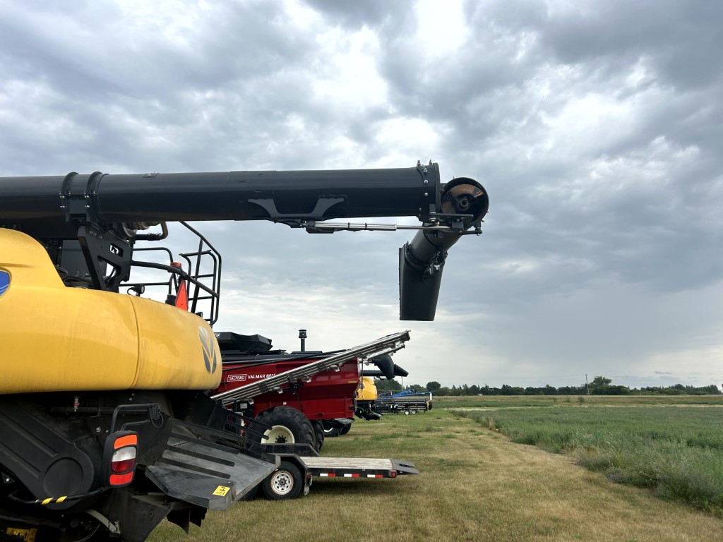 2022 New Holland CR9.90Z Combine