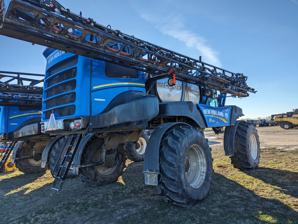 2017 New Holland SP.400F Sprayer/High Clearance