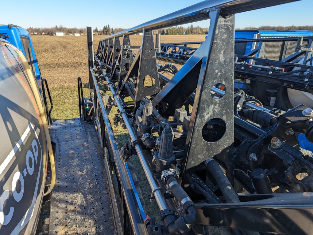 2017 New Holland SP.400F Sprayer/High Clearance