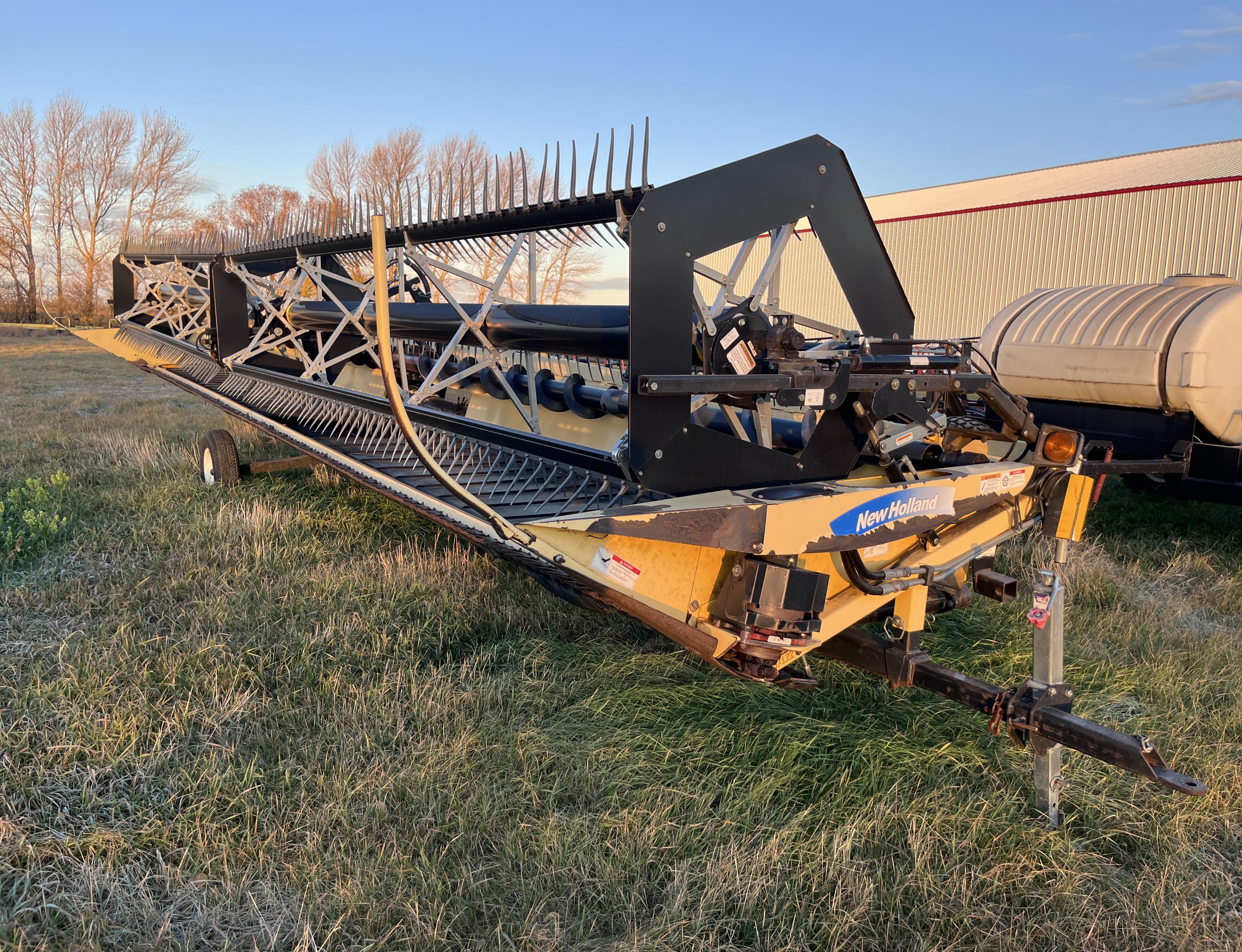 2009 New Holland 94C-36 Header Draper