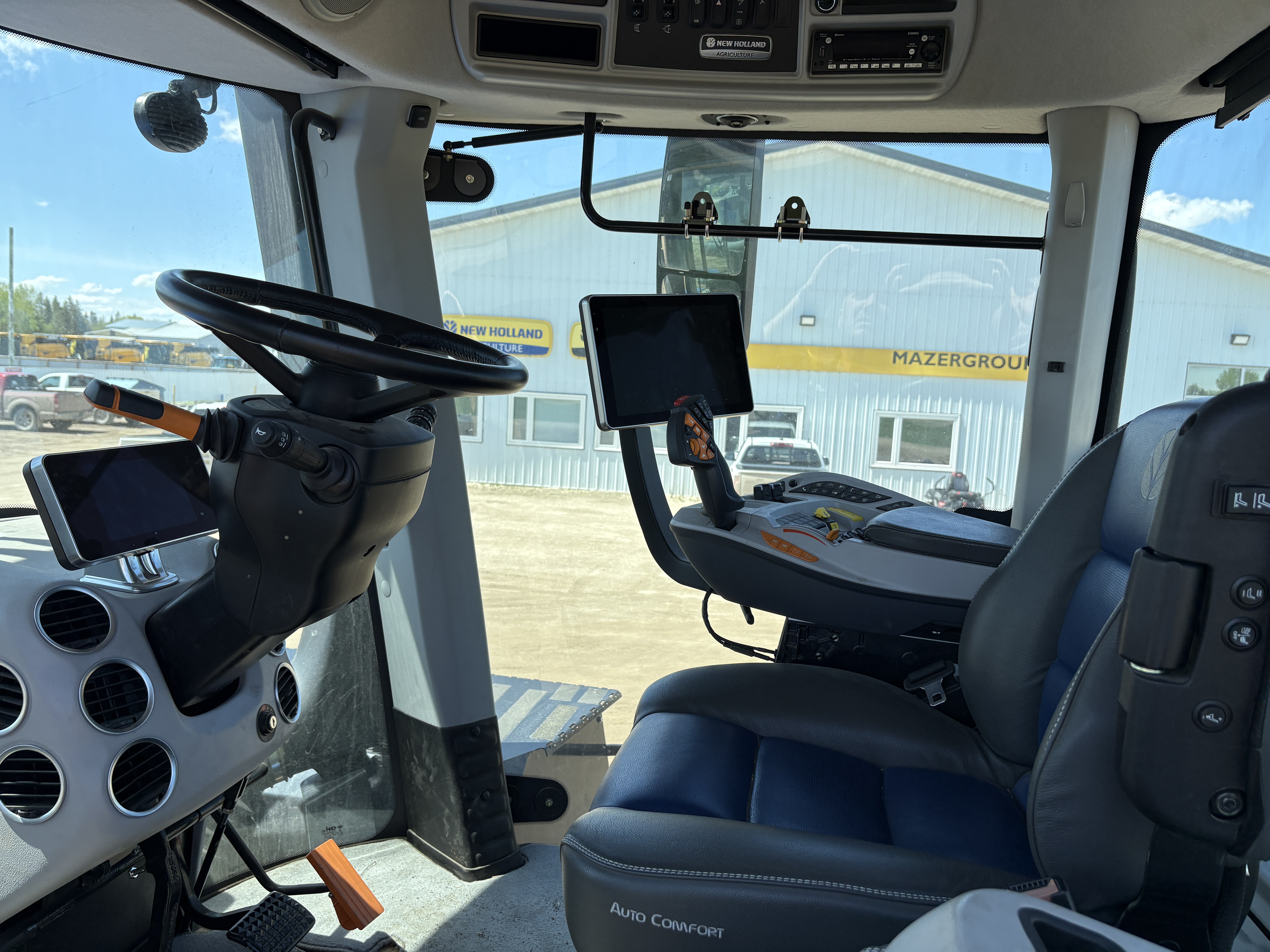 2023 New Holland T9.600 Tractor Rubber Track