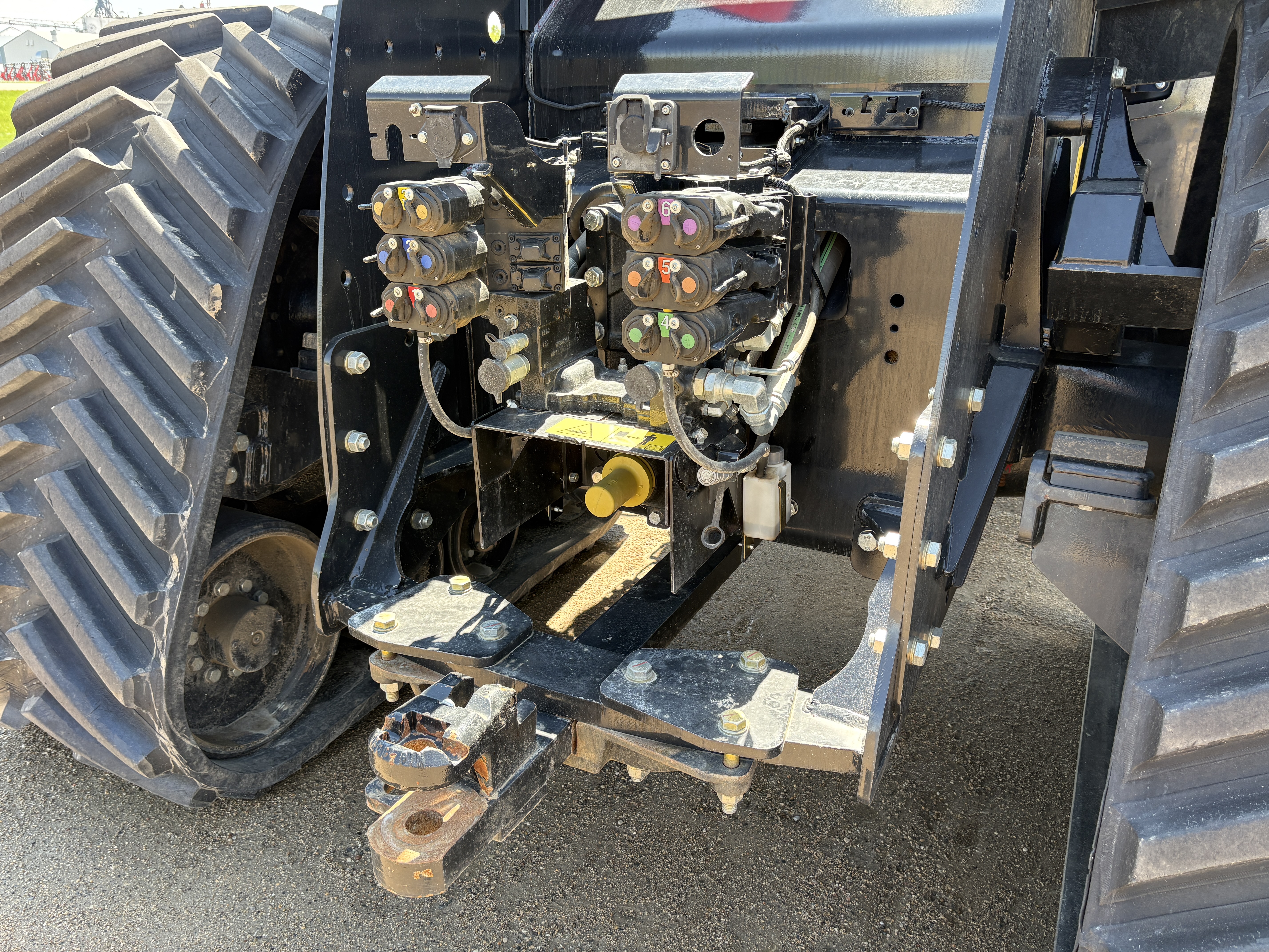 2023 New Holland T9.600 Tractor Rubber Track