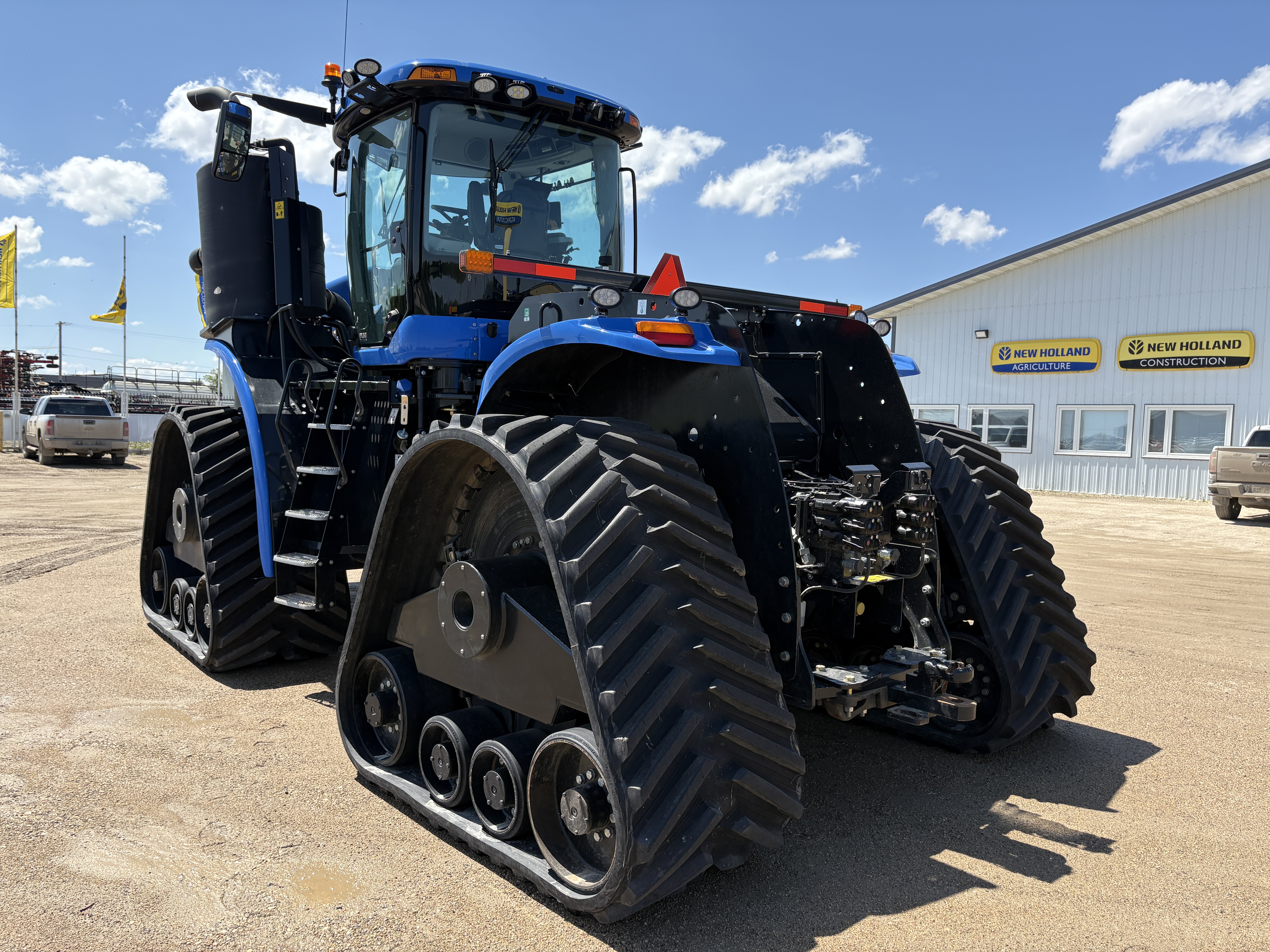2023 New Holland T9.600 Tractor Rubber Track