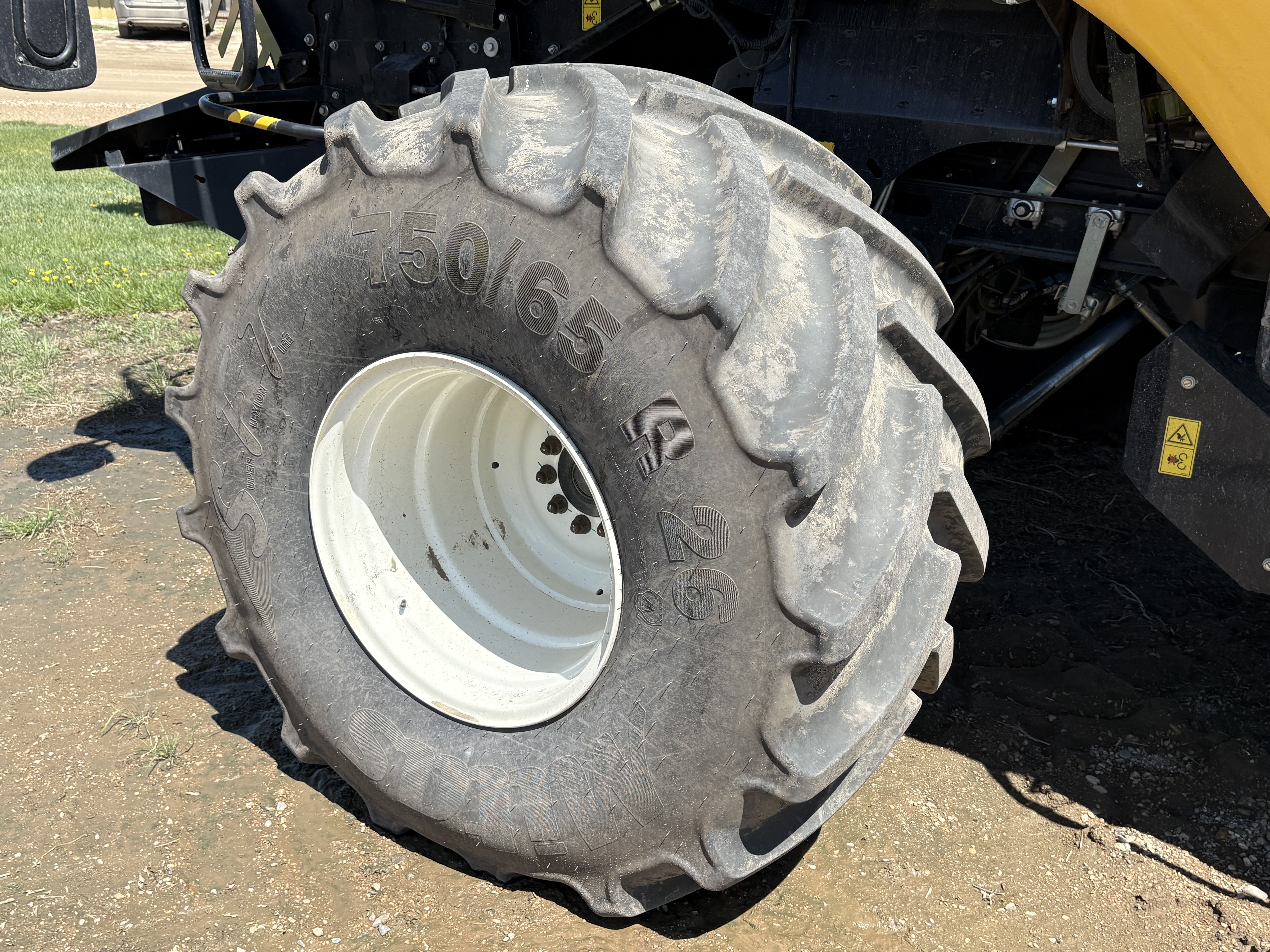 2023 New Holland CR8.90Z Combine