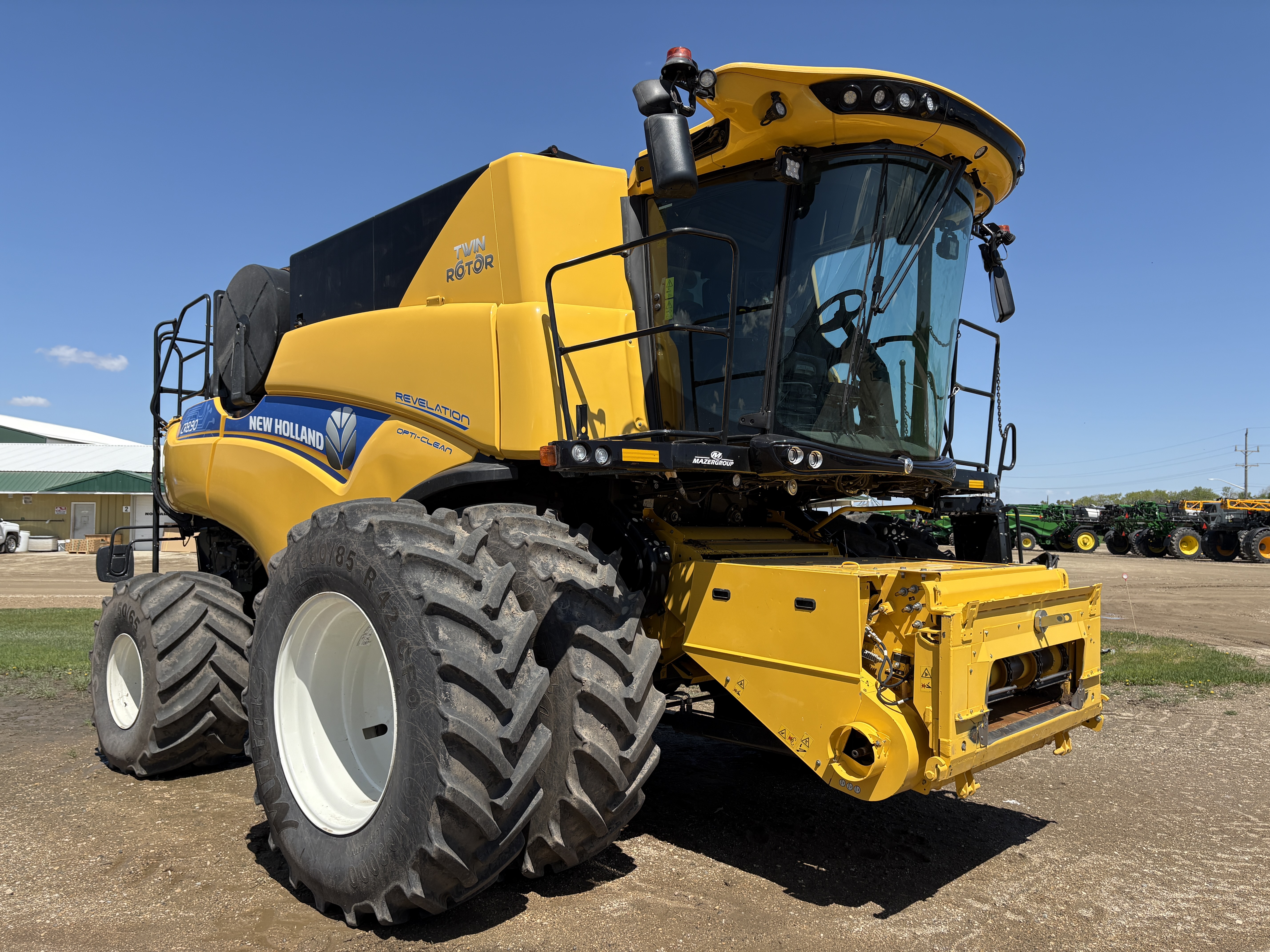 2023 New Holland CR8.90Z Combine