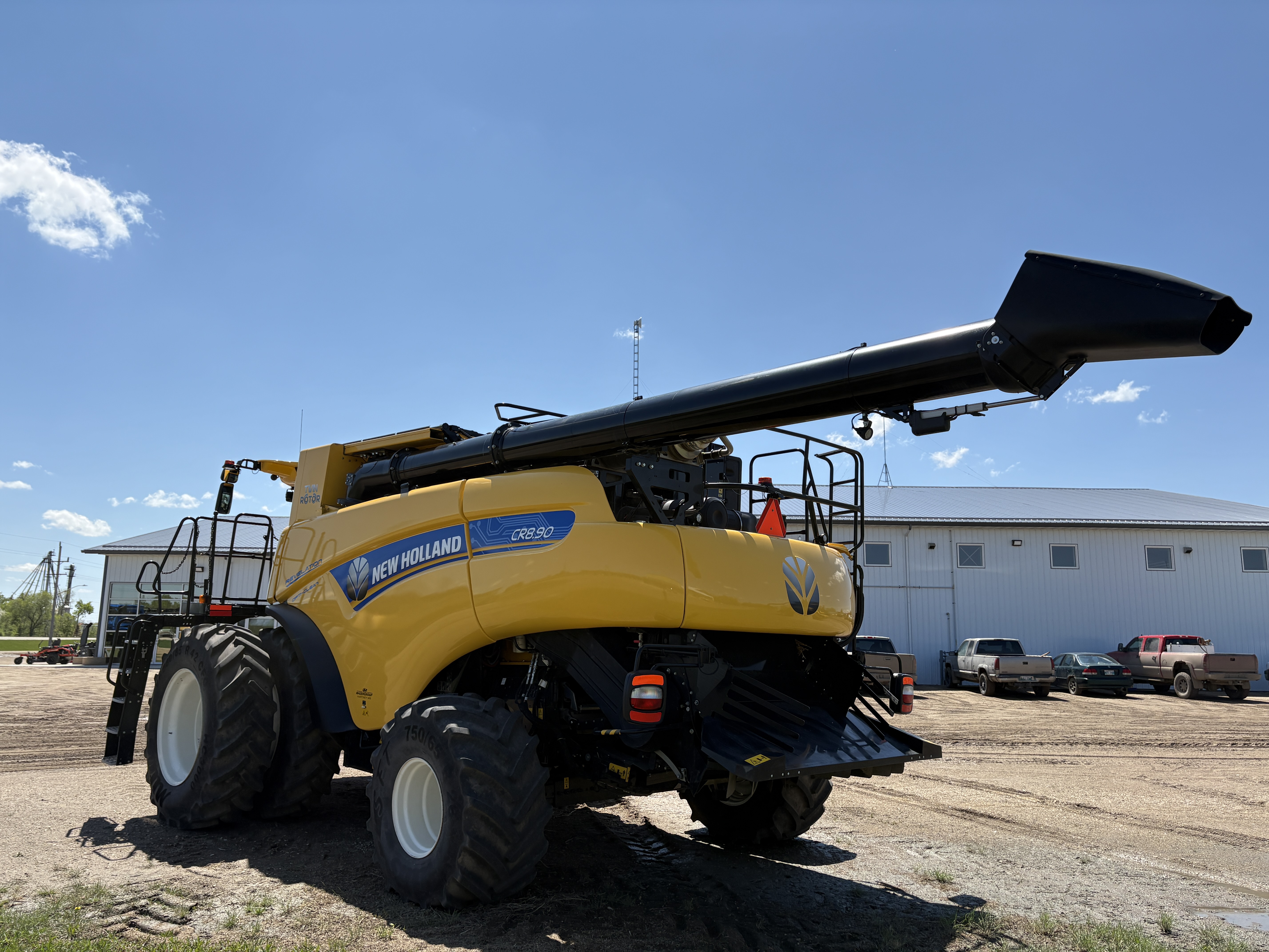 2023 New Holland CR8.90Z Combine