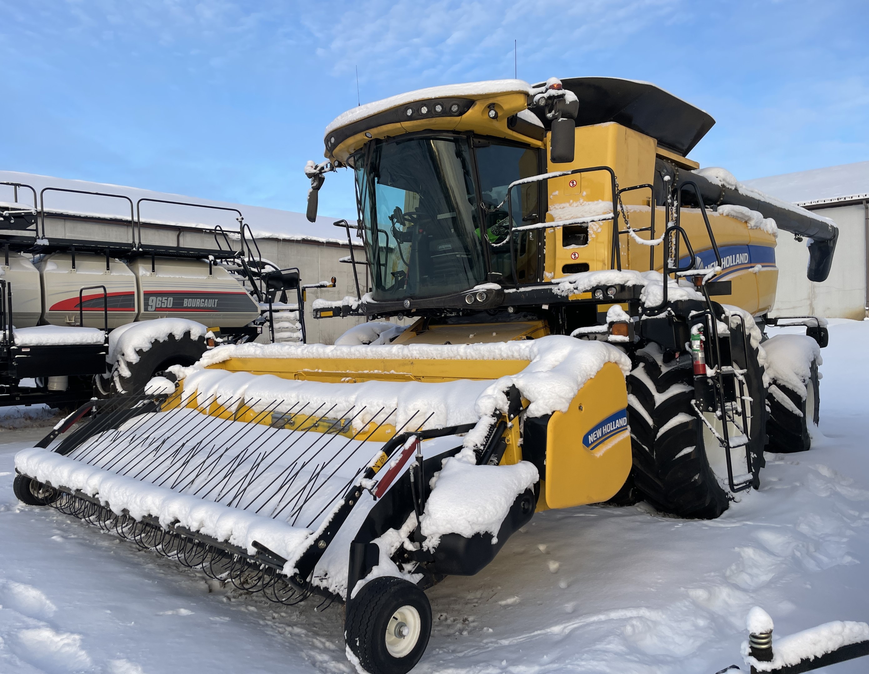 2023 New Holland CX8.80 Combine