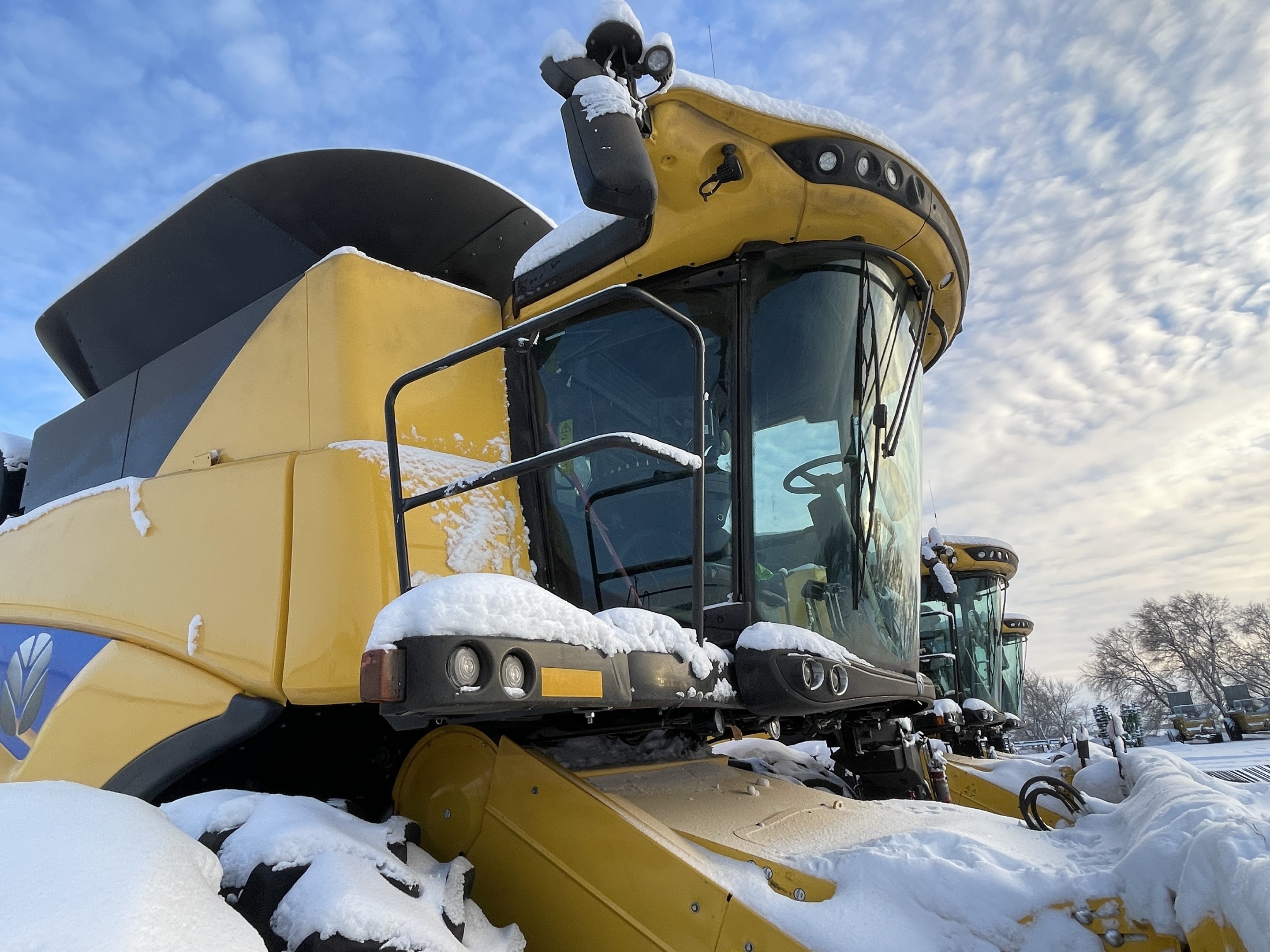 2023 New Holland CX8.80 Combine