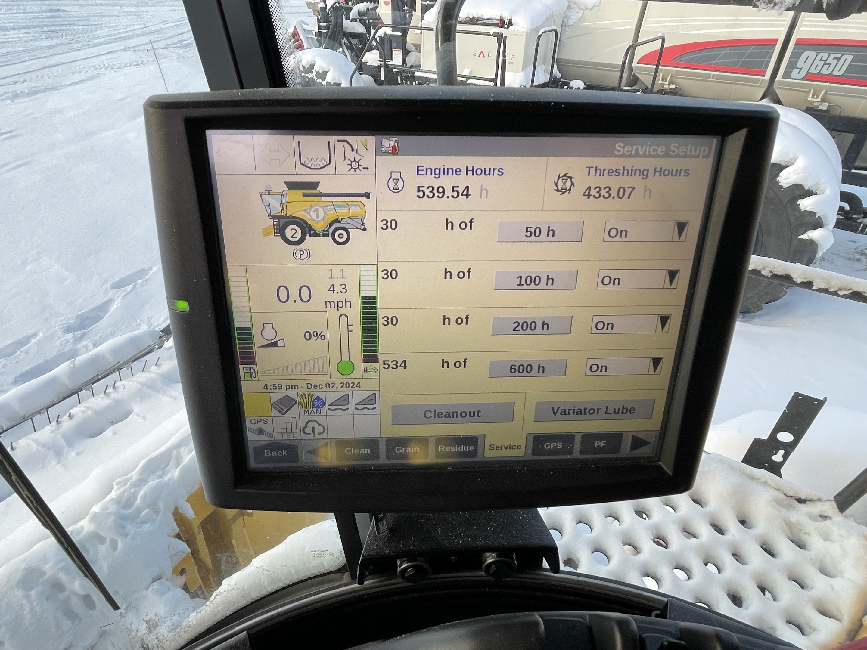 2023 New Holland CX8.80 Combine