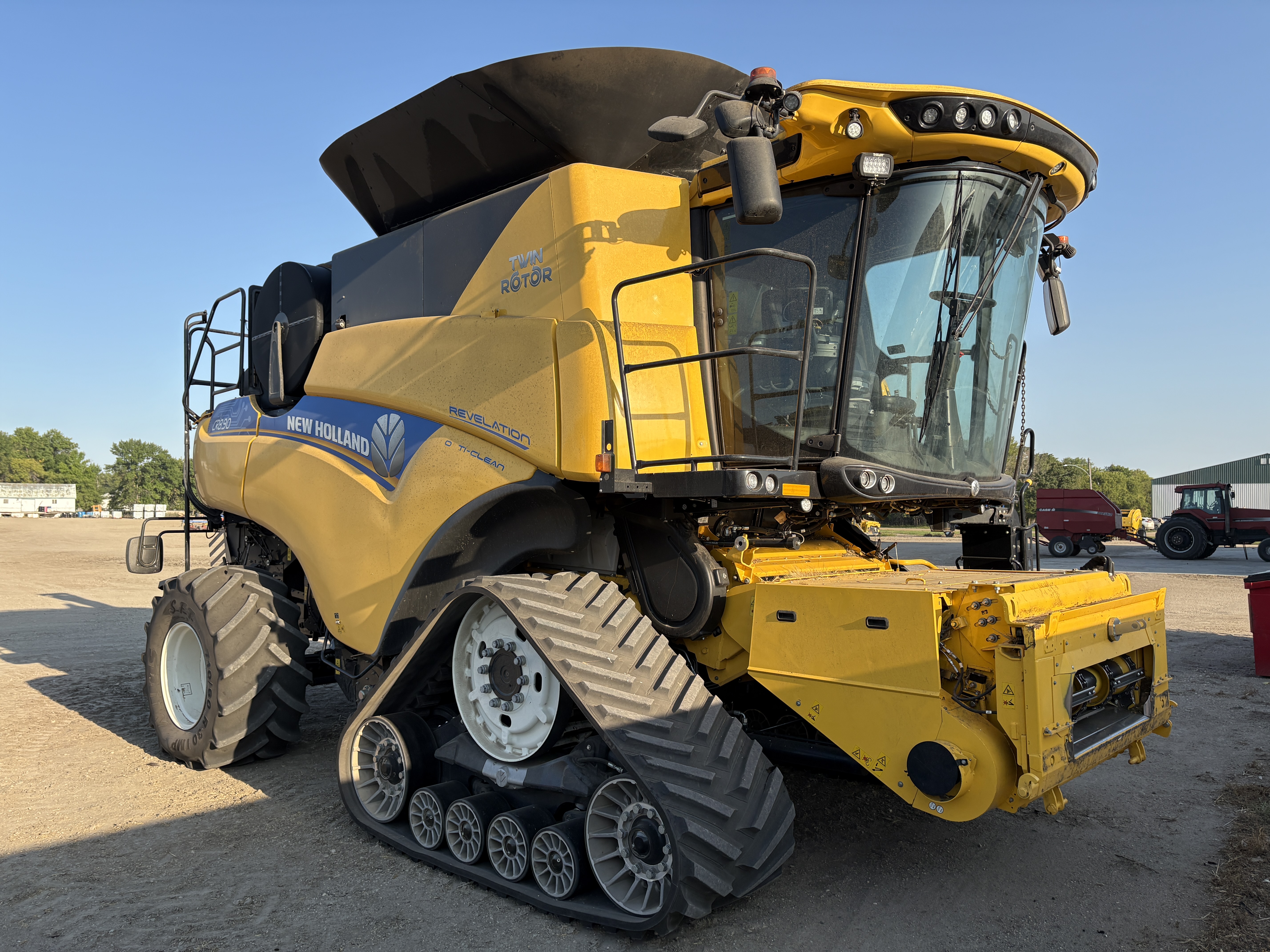 2021 New Holland CR8.90Z Combine