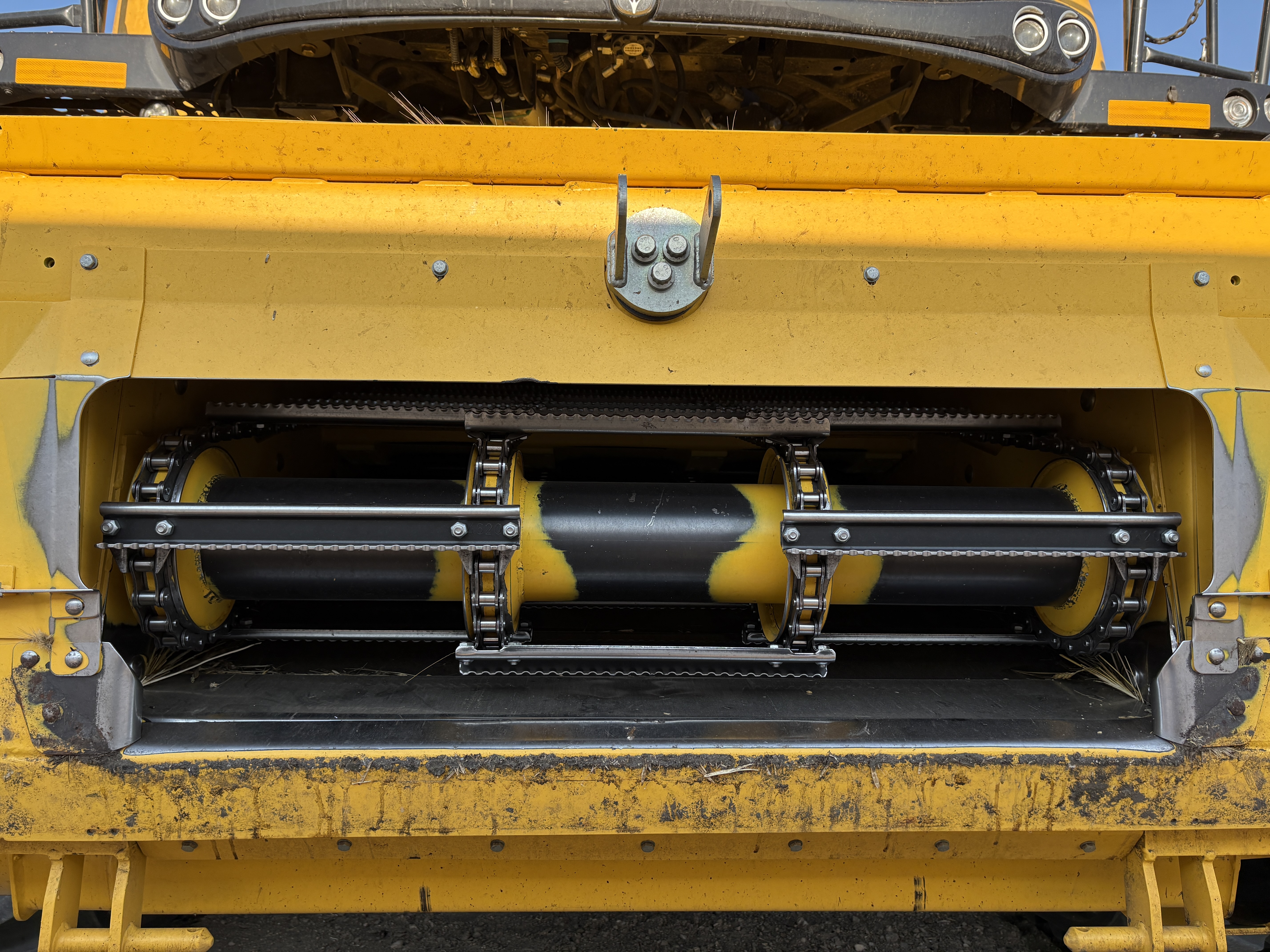 2021 New Holland CR8.90Z Combine