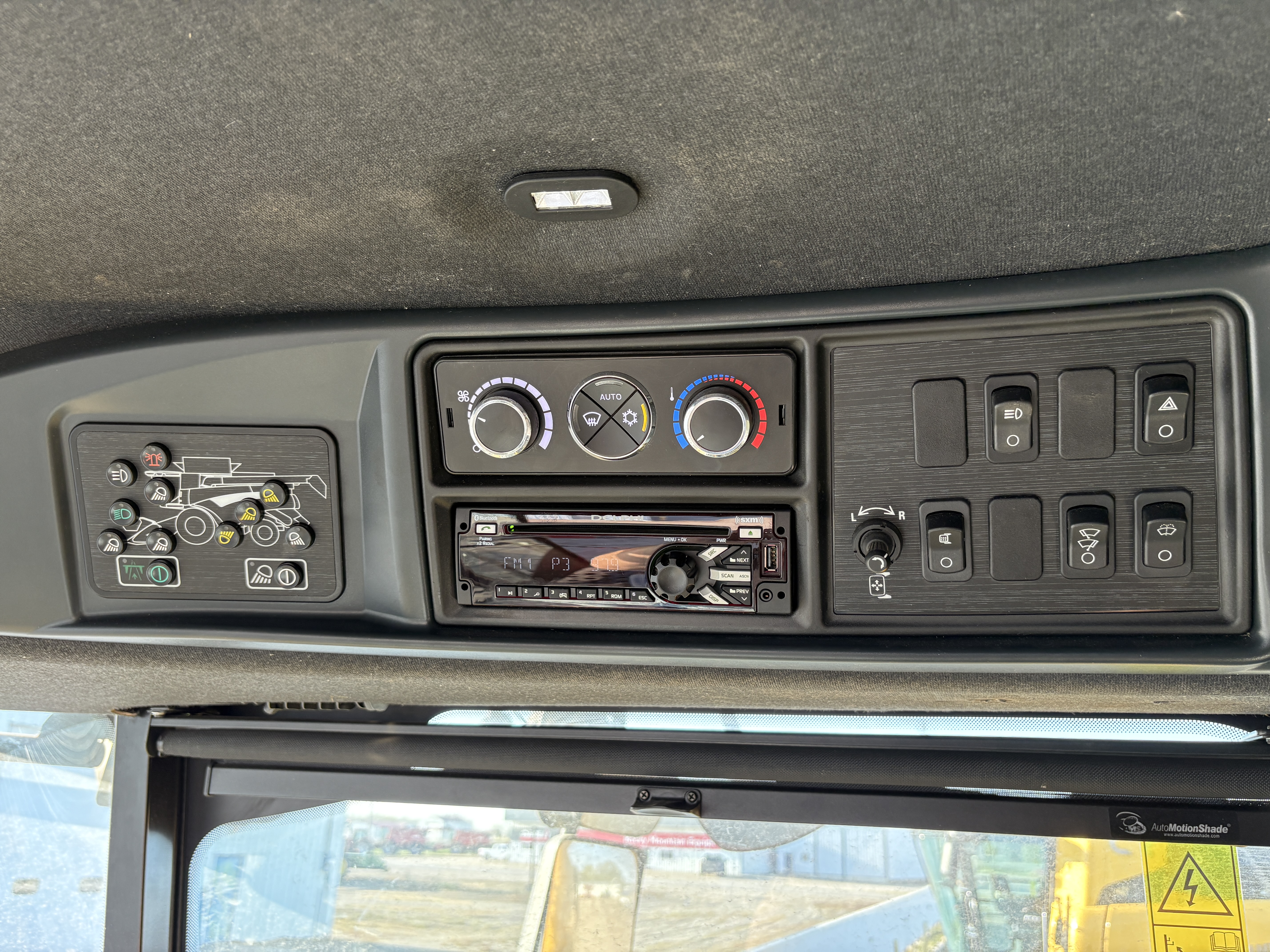 2021 New Holland CR8.90Z Combine