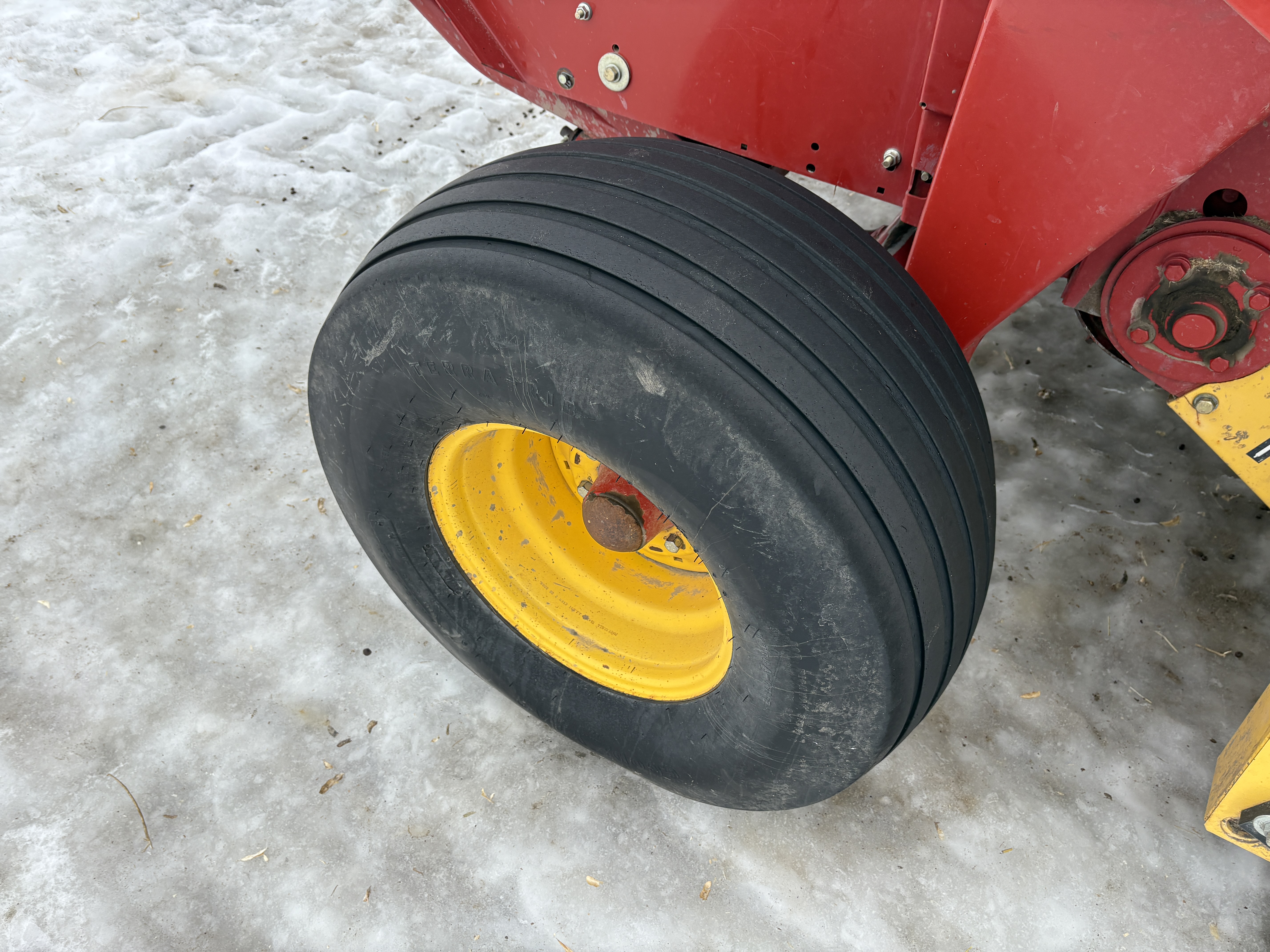 2009 New Holland BR7090 Baler/Round