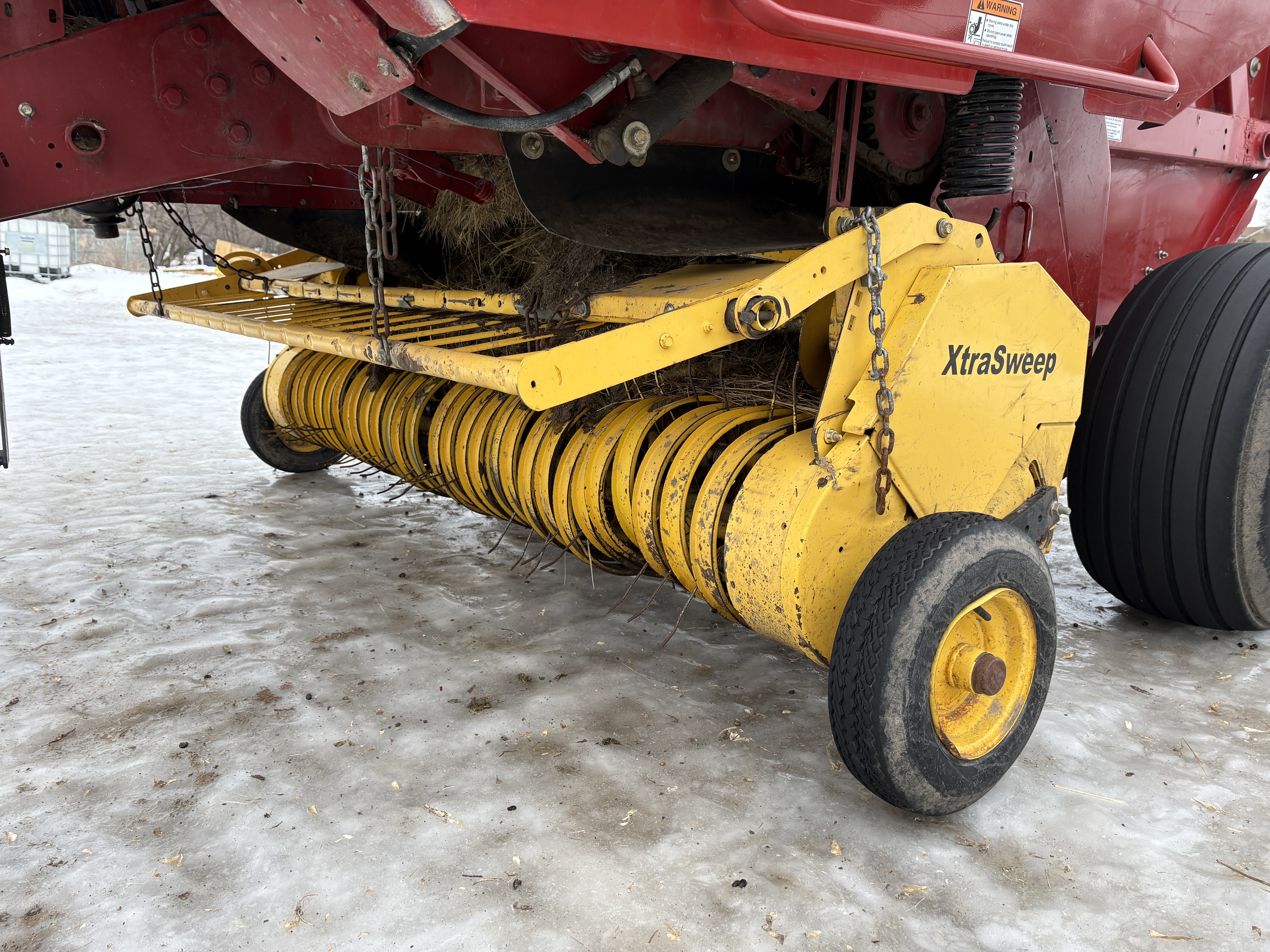 2009 New Holland BR7090 Baler/Round