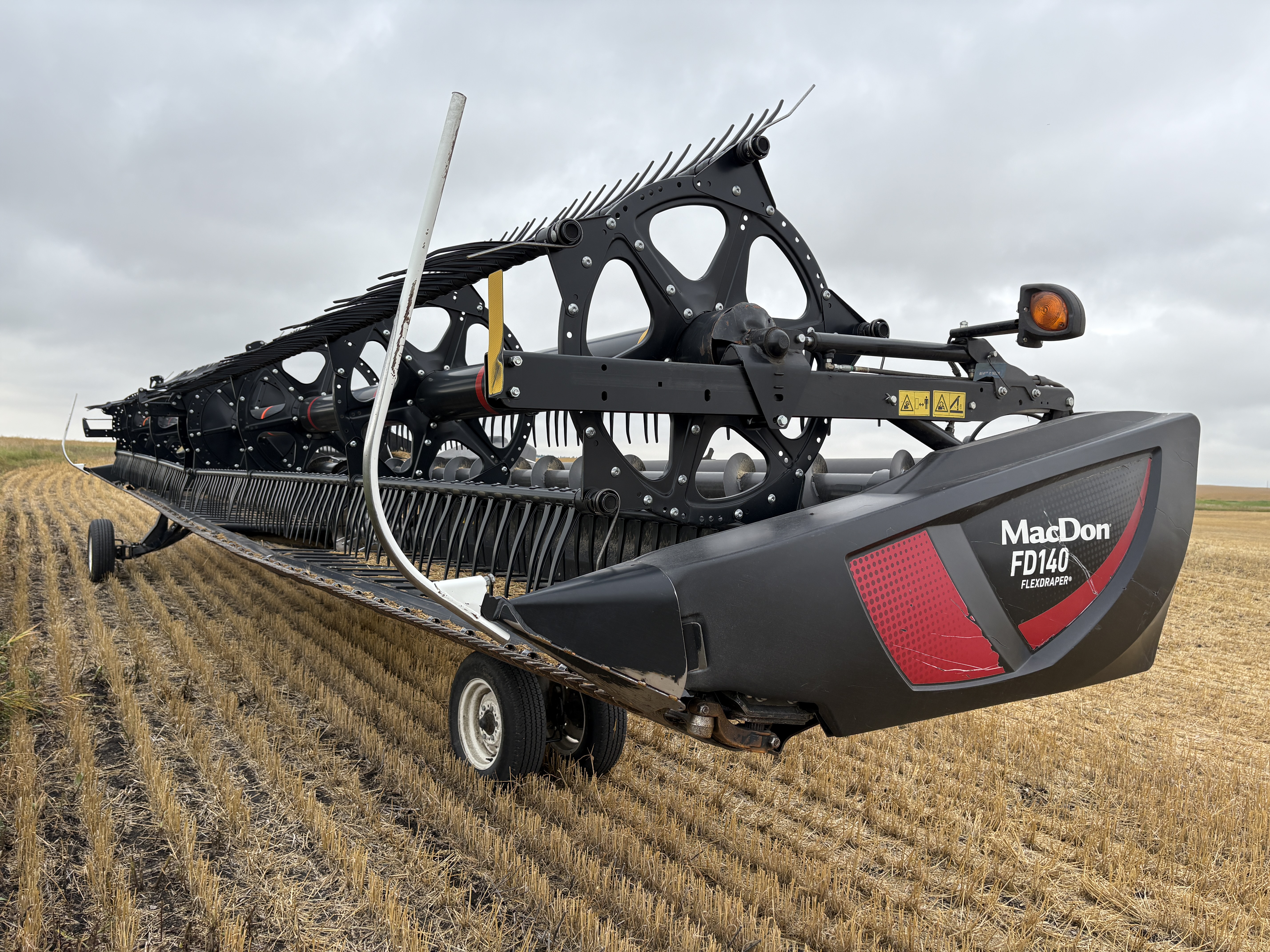 2018 MacDon FD140 Header Draper Flex