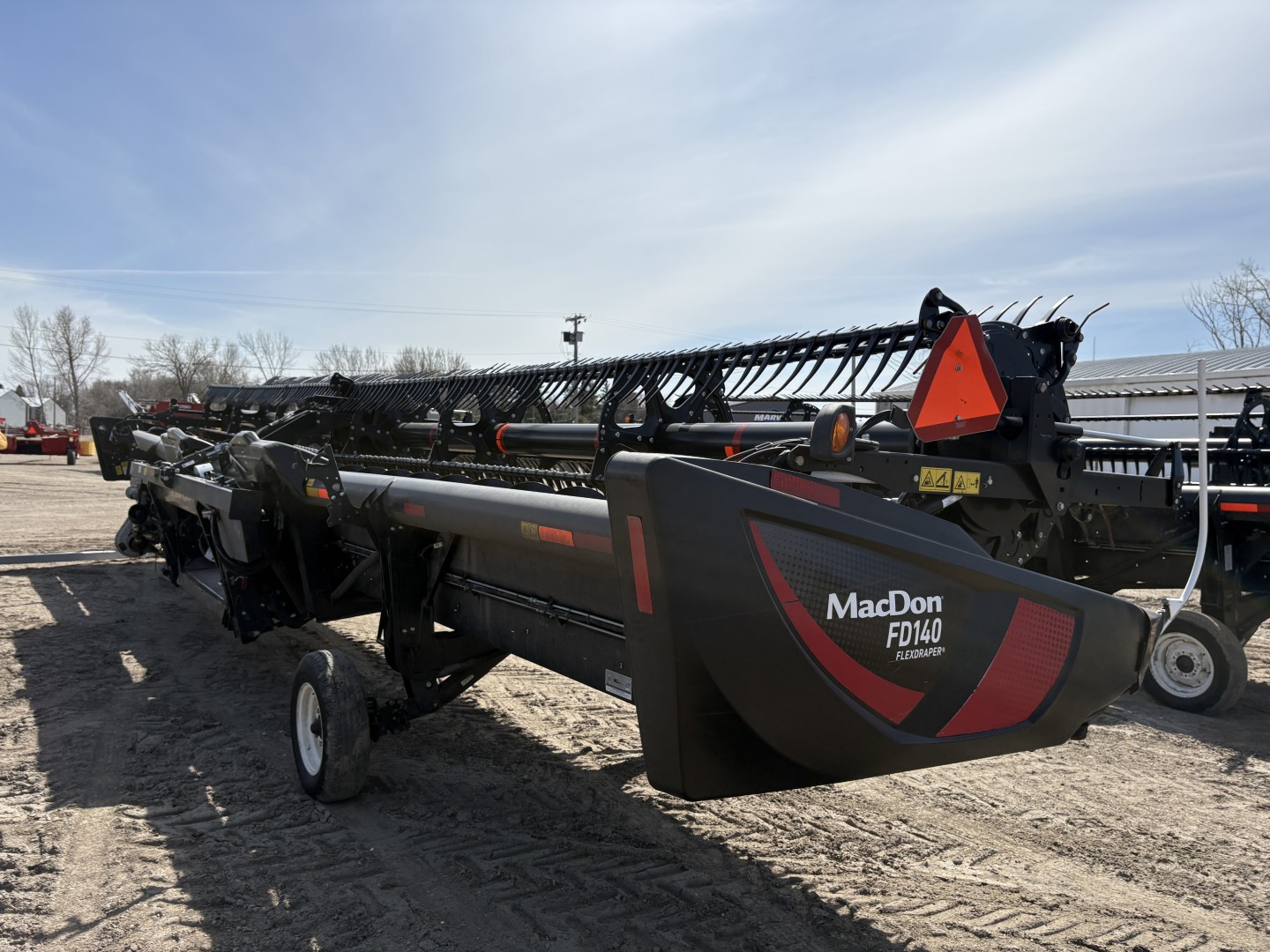 2018 MacDon FD140 Header Draper Flex