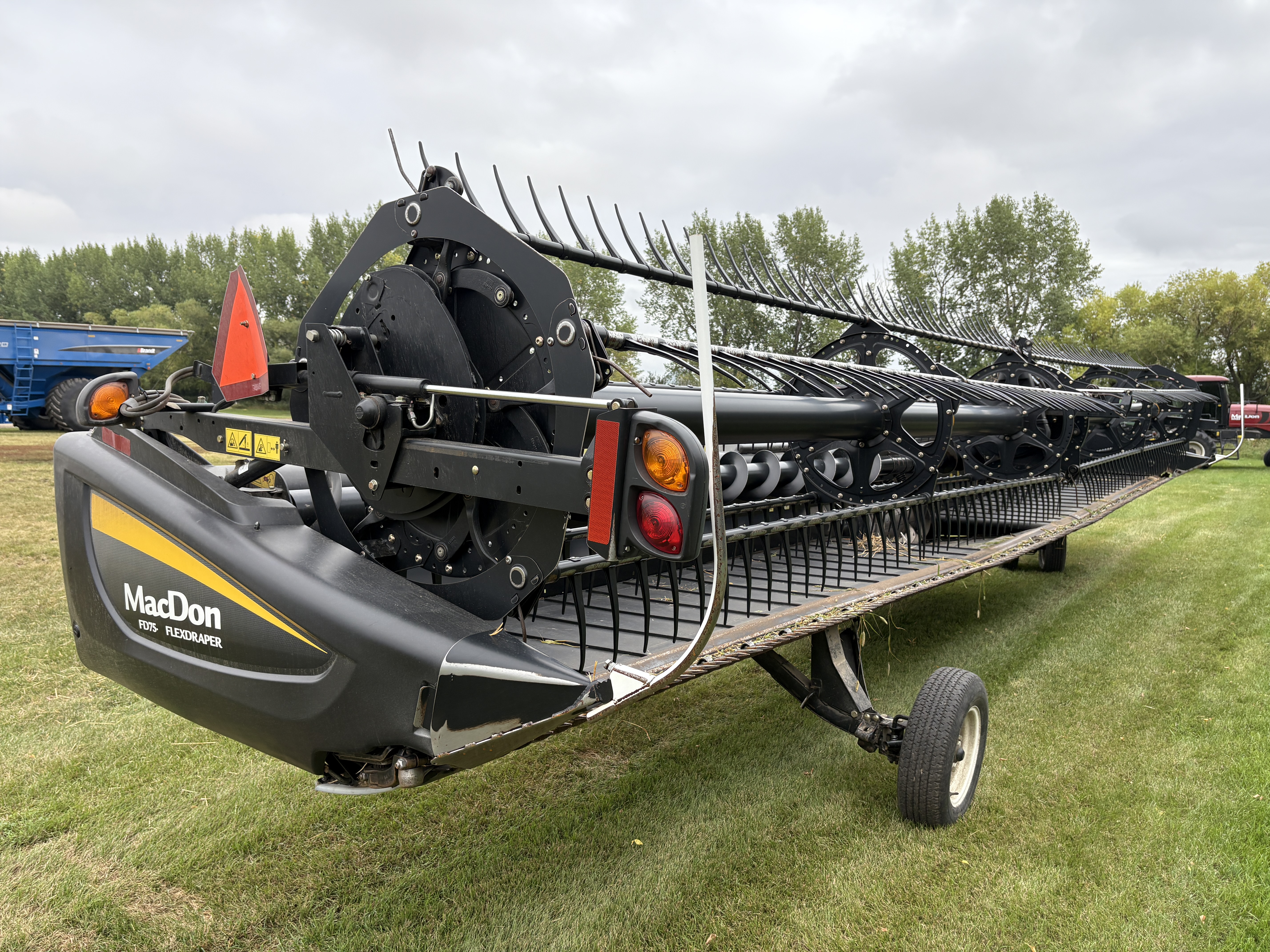 2015 MacDon FD75-40 Header Draper Flex