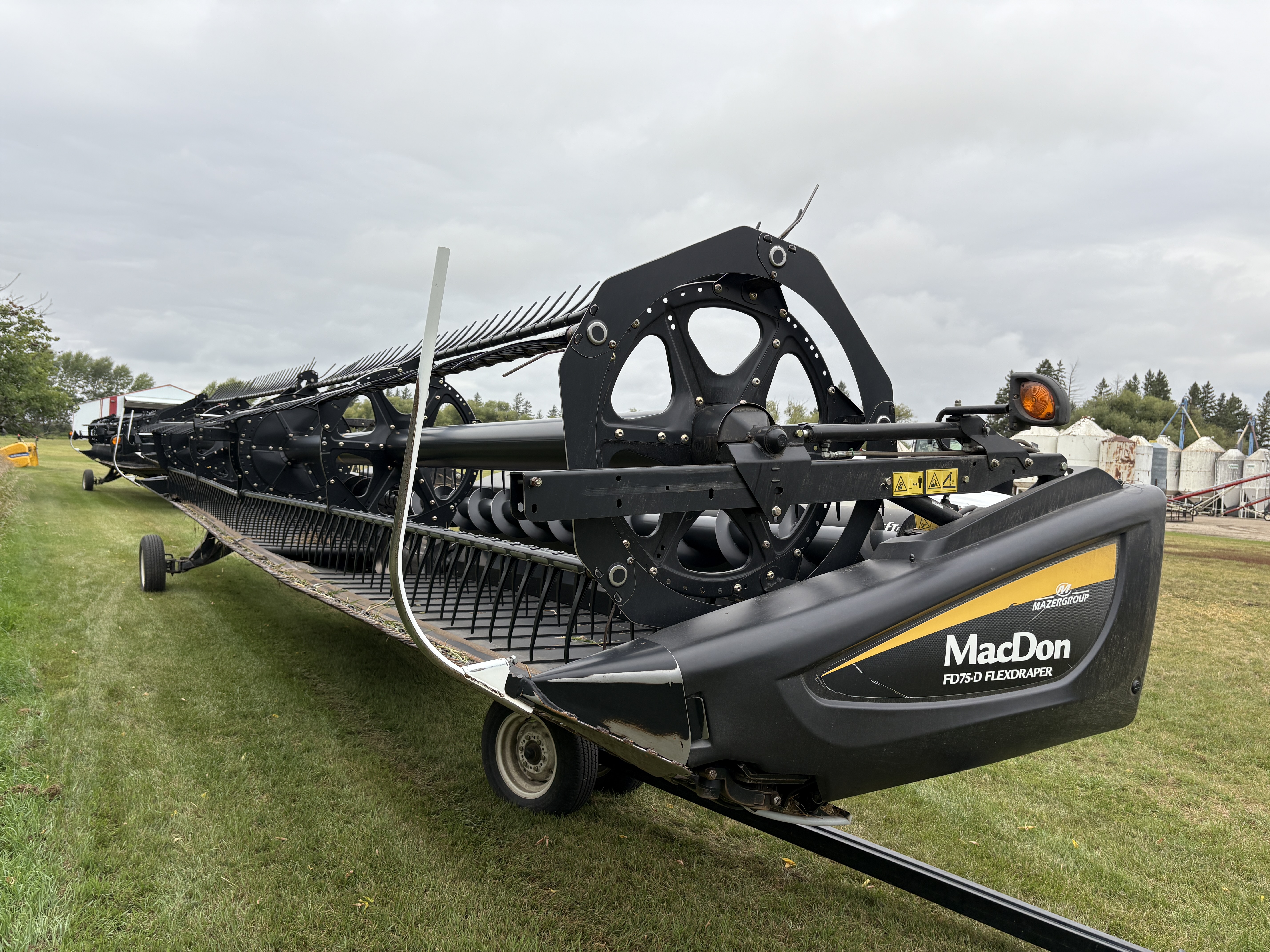 2015 MacDon FD75-40 Header Draper Flex