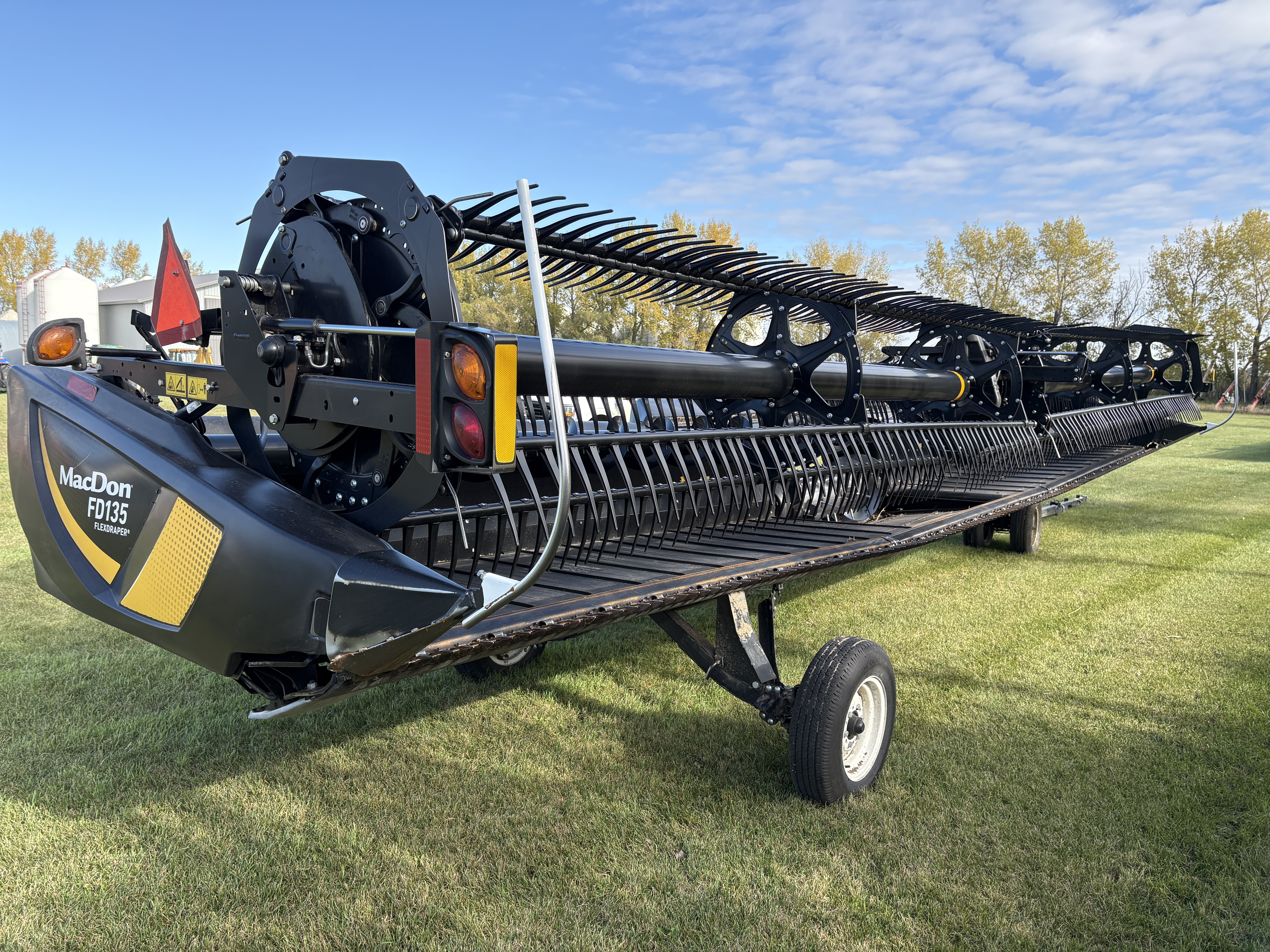 2018 MacDon FD135 Header Draper Flex