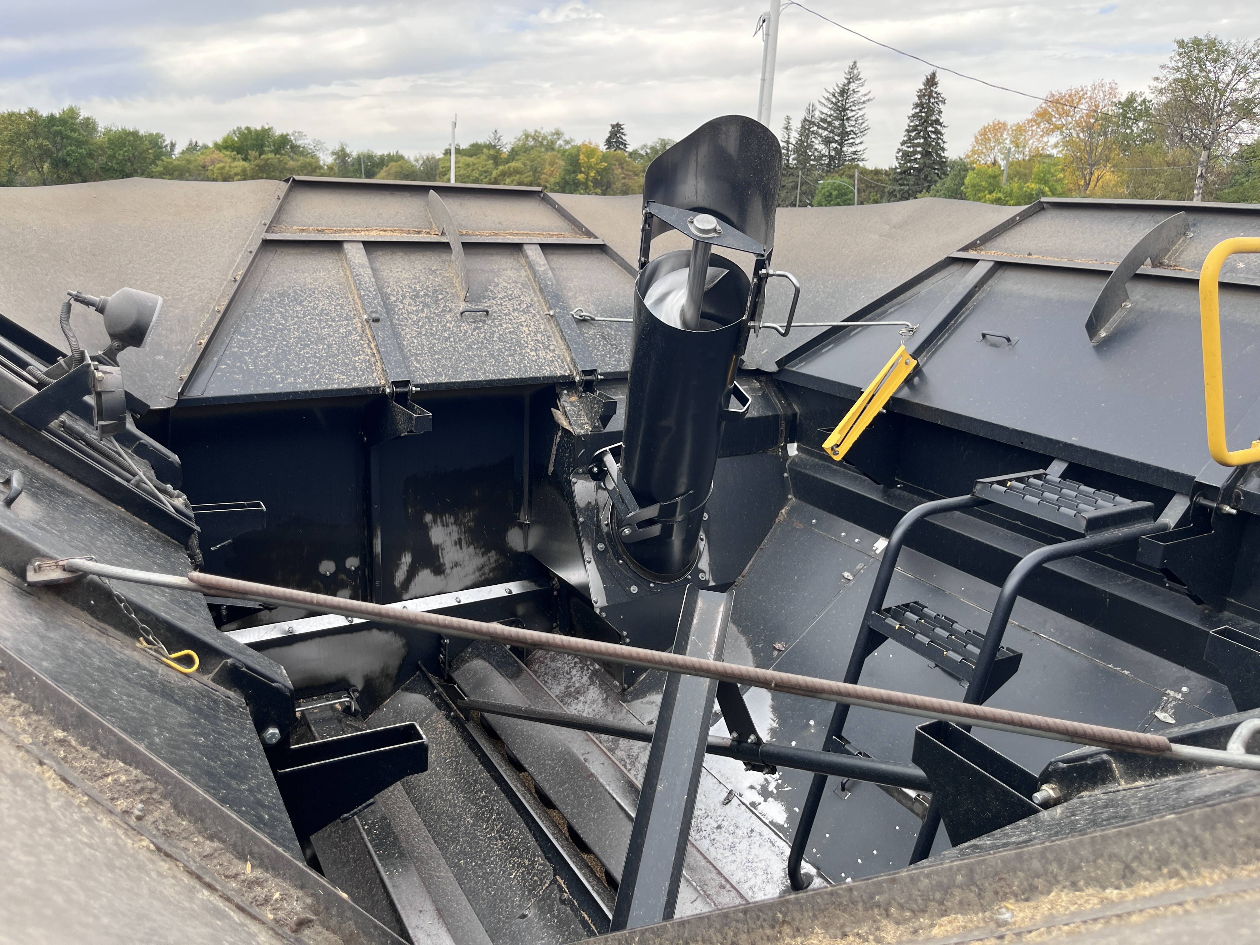 2009 New Holland CR9080 Combine
