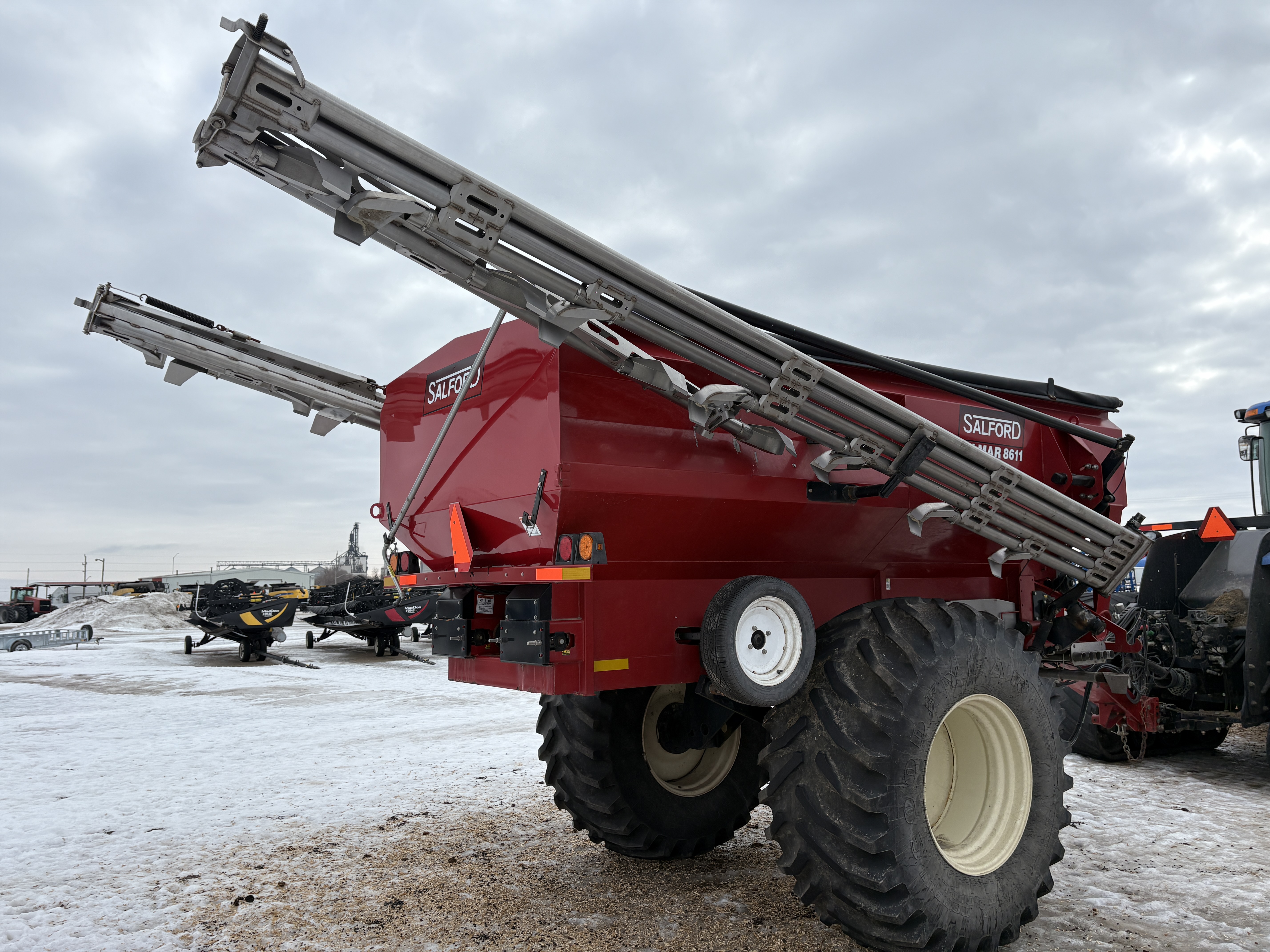 2017 Valmar 8611 Fertilizer Spreader