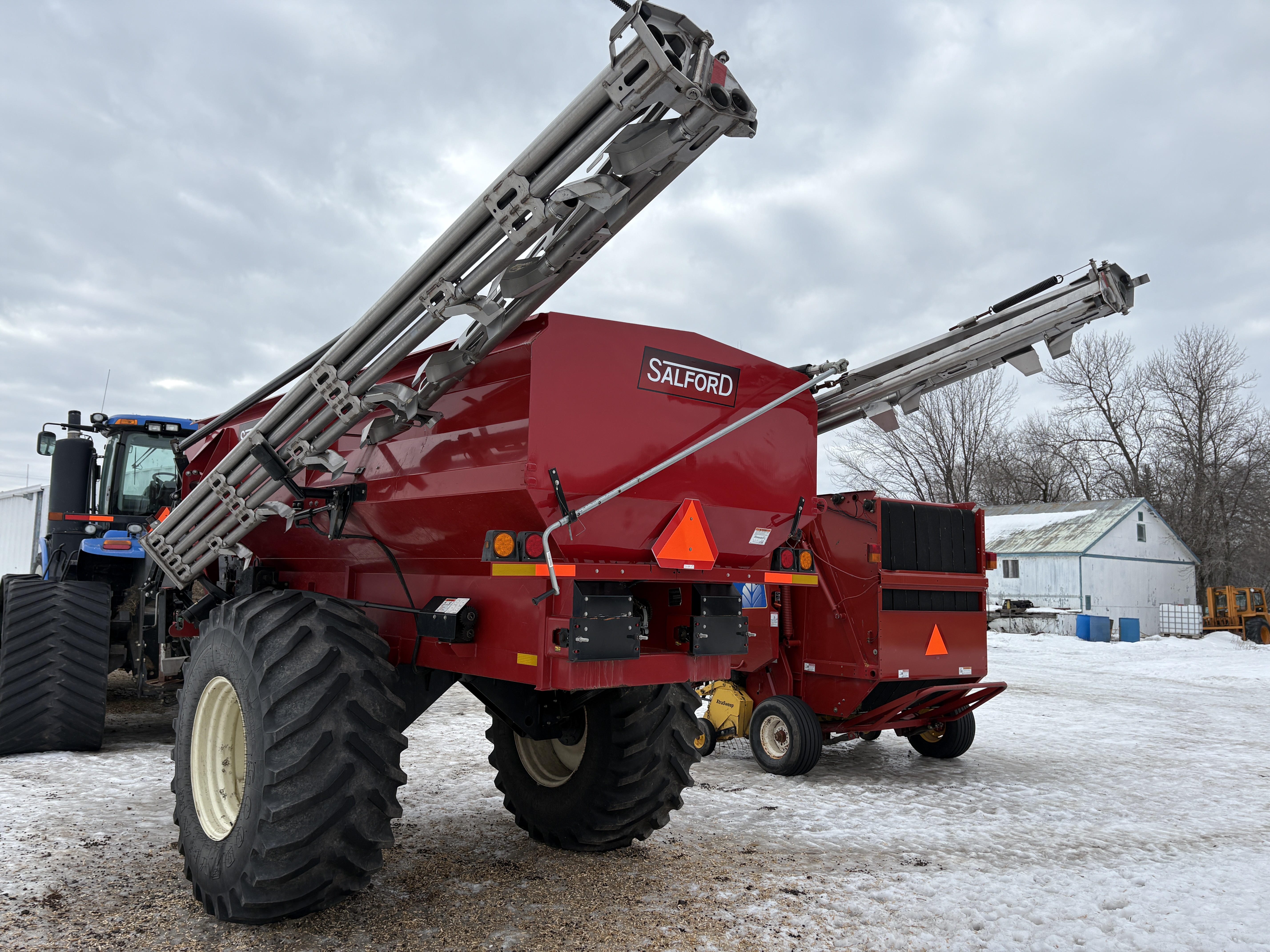 2017 Valmar 8611 Fertilizer Spreader