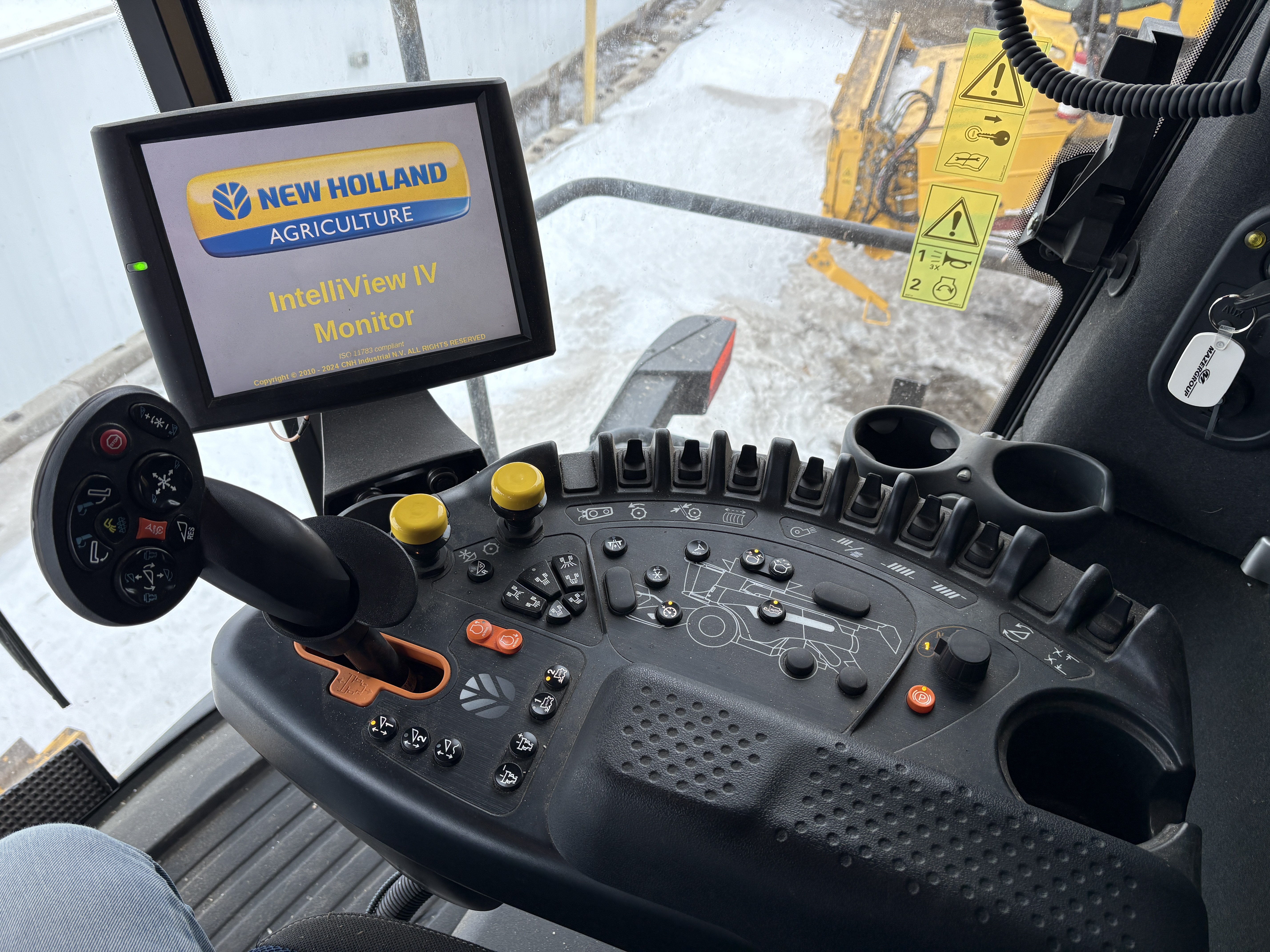 2021 New Holland CR9.90Z Combine