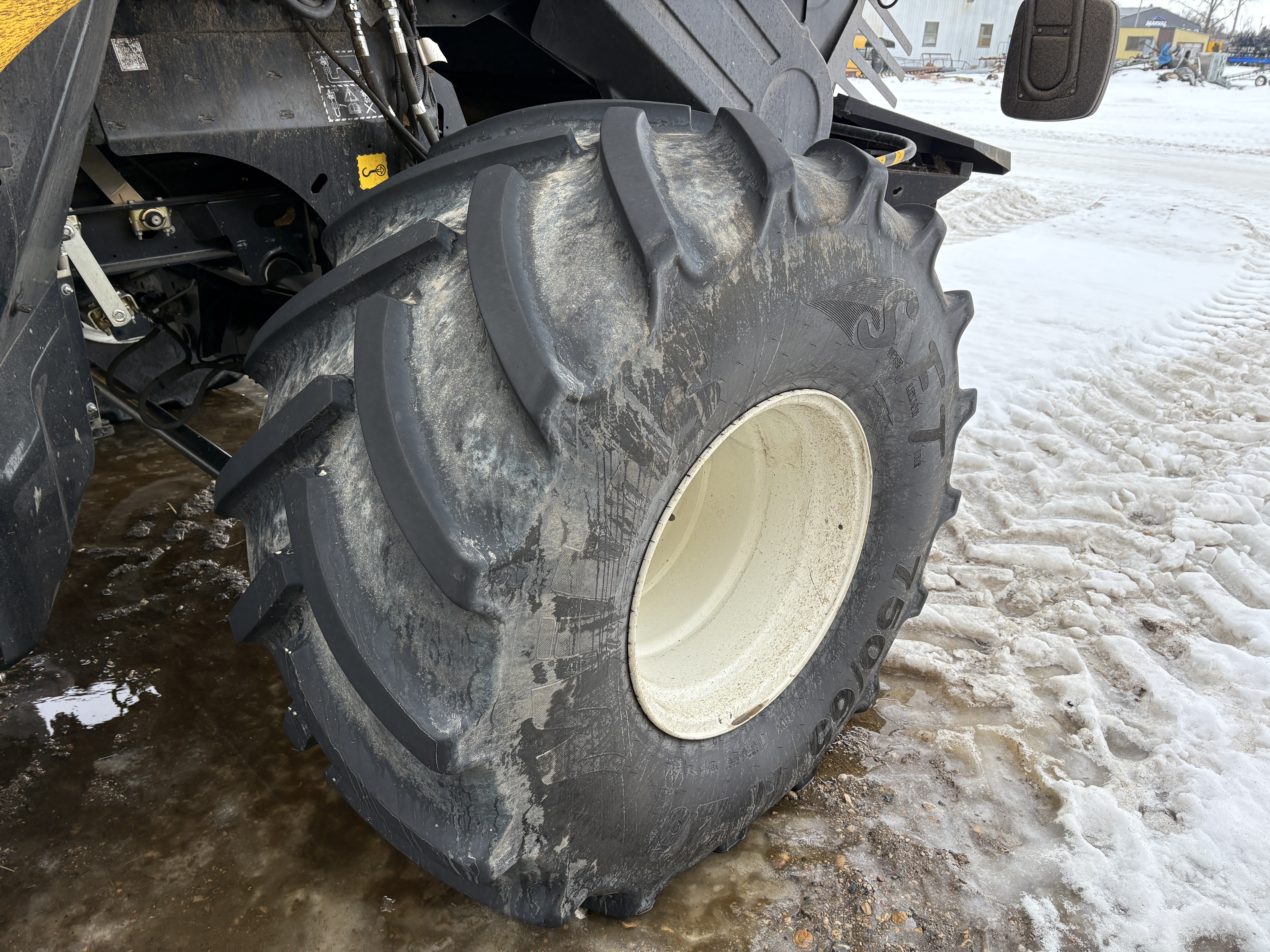 2021 New Holland CR9.90Z Combine