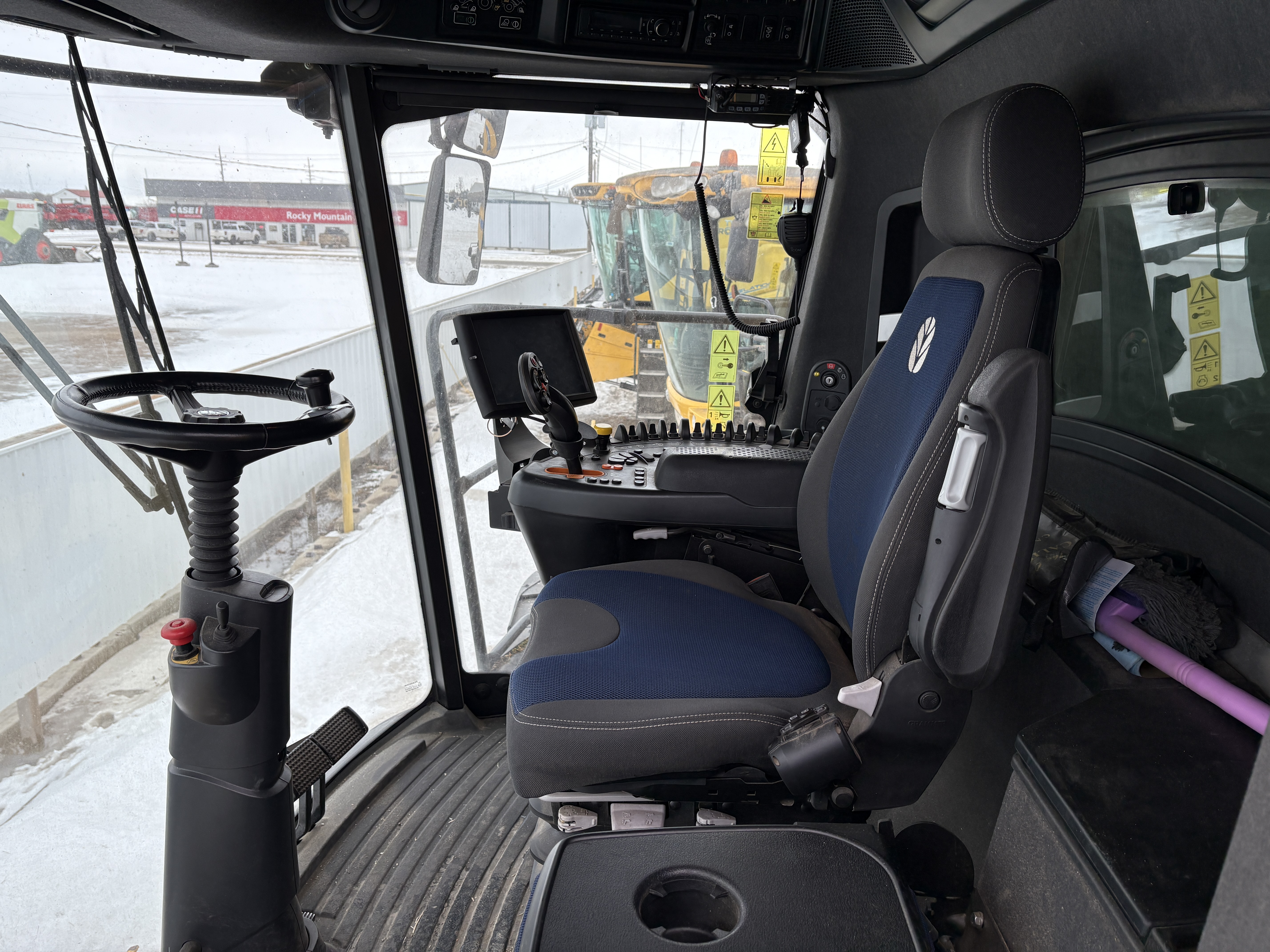 2021 New Holland CR9.90Z Combine