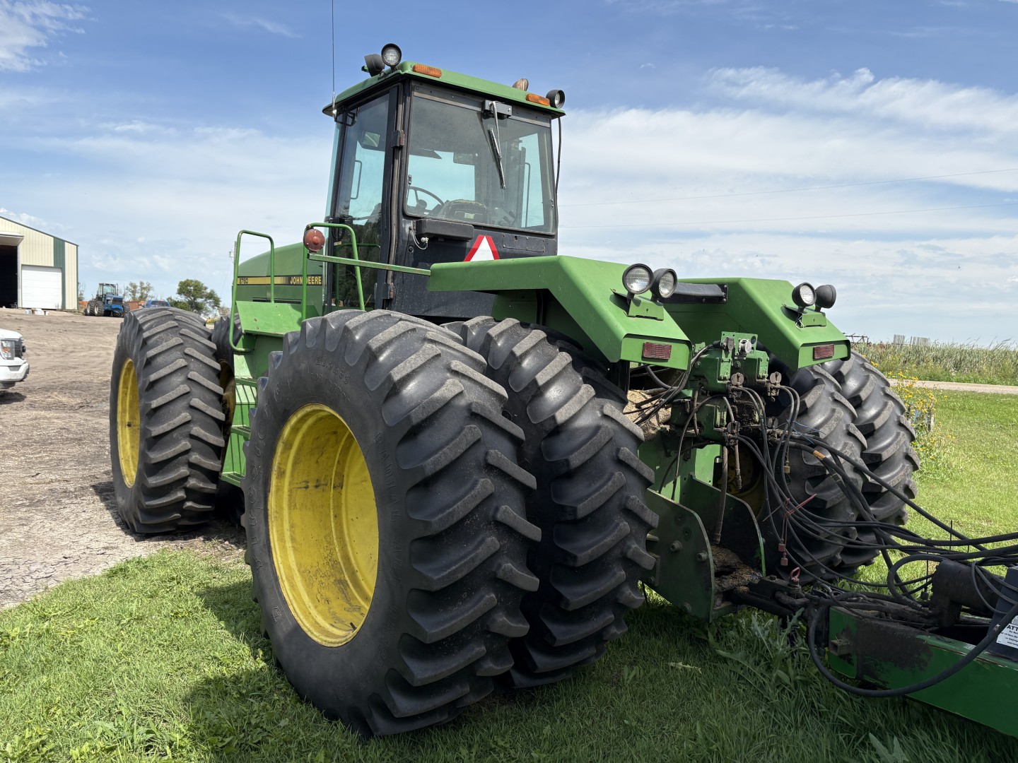 1990 John Deere 8760 Tractor 4WD