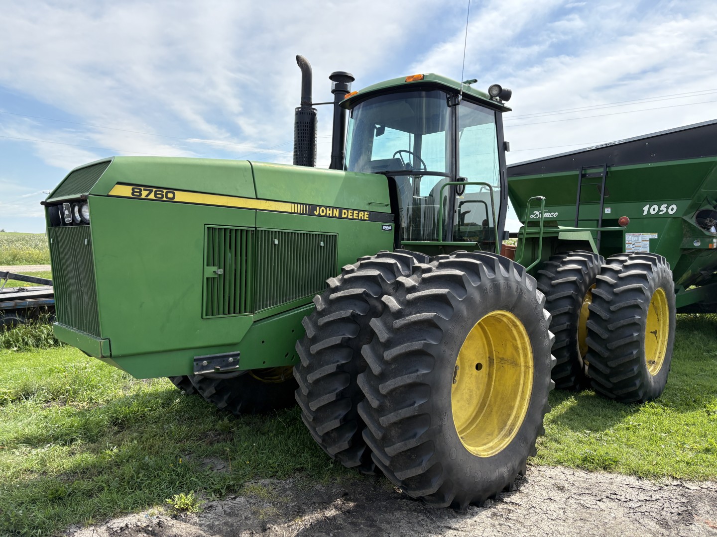 1990 John Deere 8760 Tractor 4WD