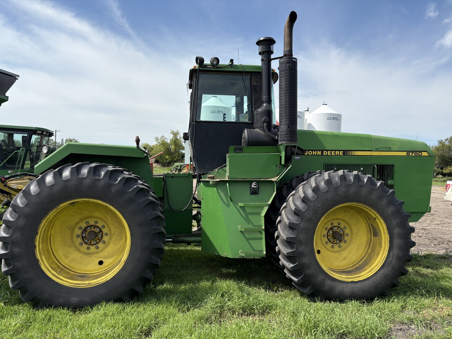 1990 John Deere 8760 Tractor 4WD