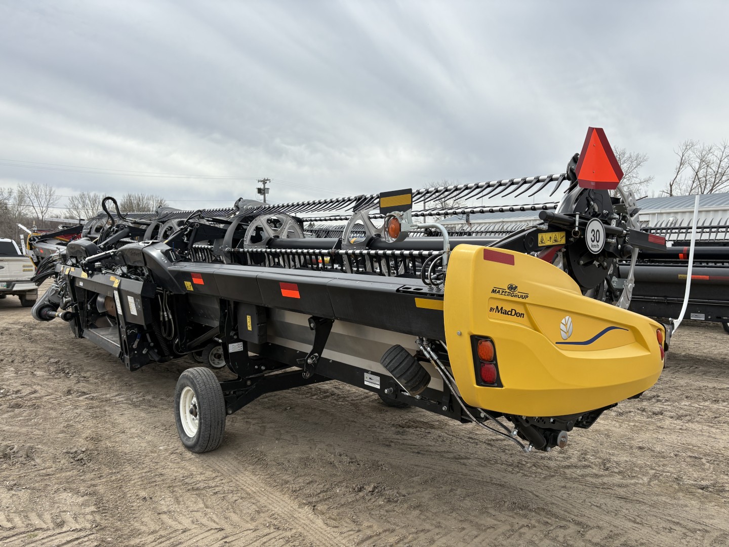 2023 MacDon FD240 Header Draper Flex