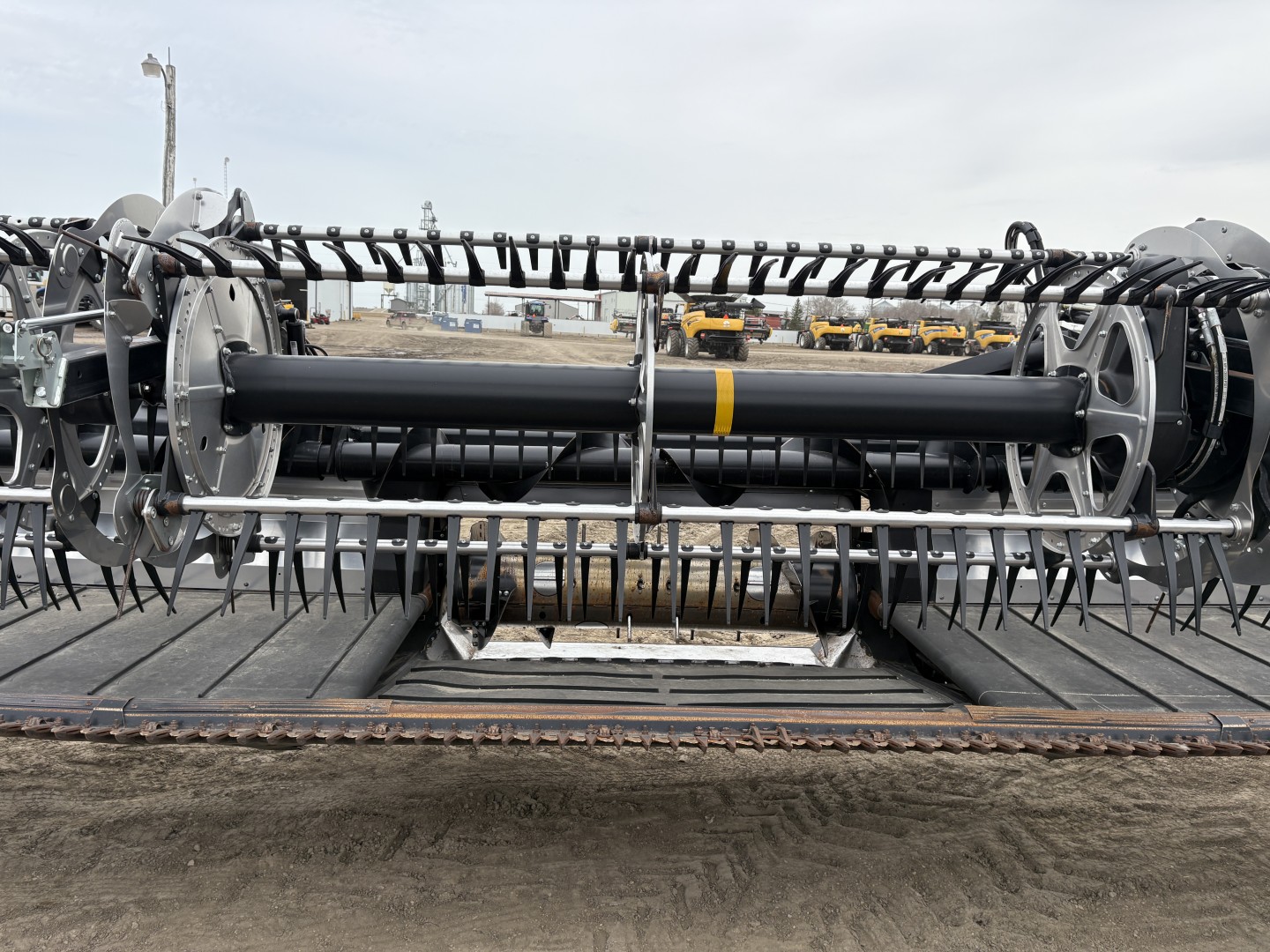2023 MacDon FD240 Header Draper Flex
