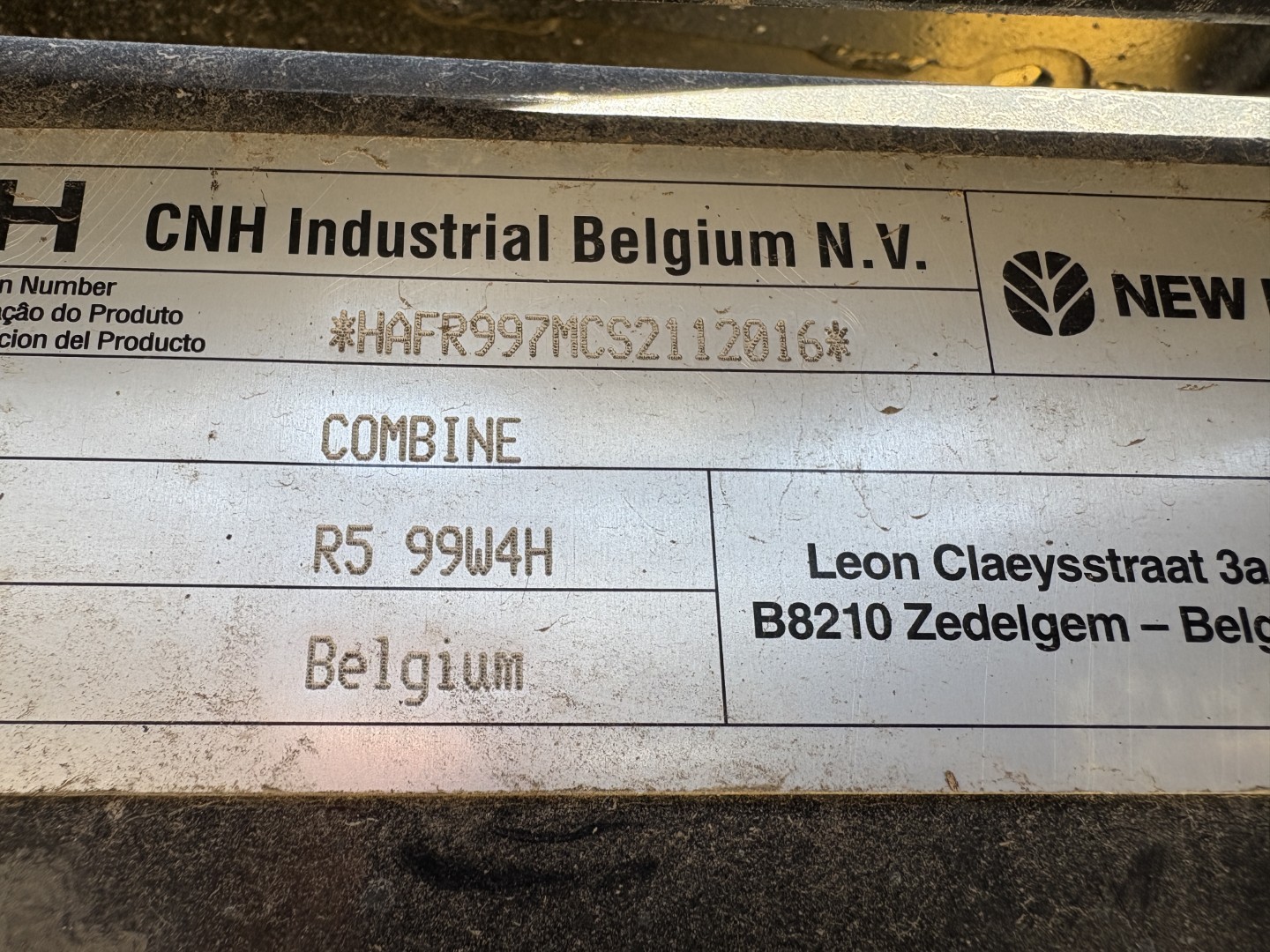 2025 New Holland CR9.90Z Combine
