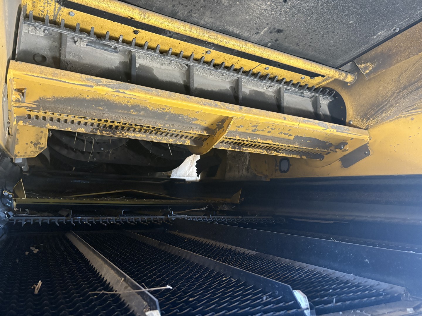 2025 New Holland CR9.90Z Combine