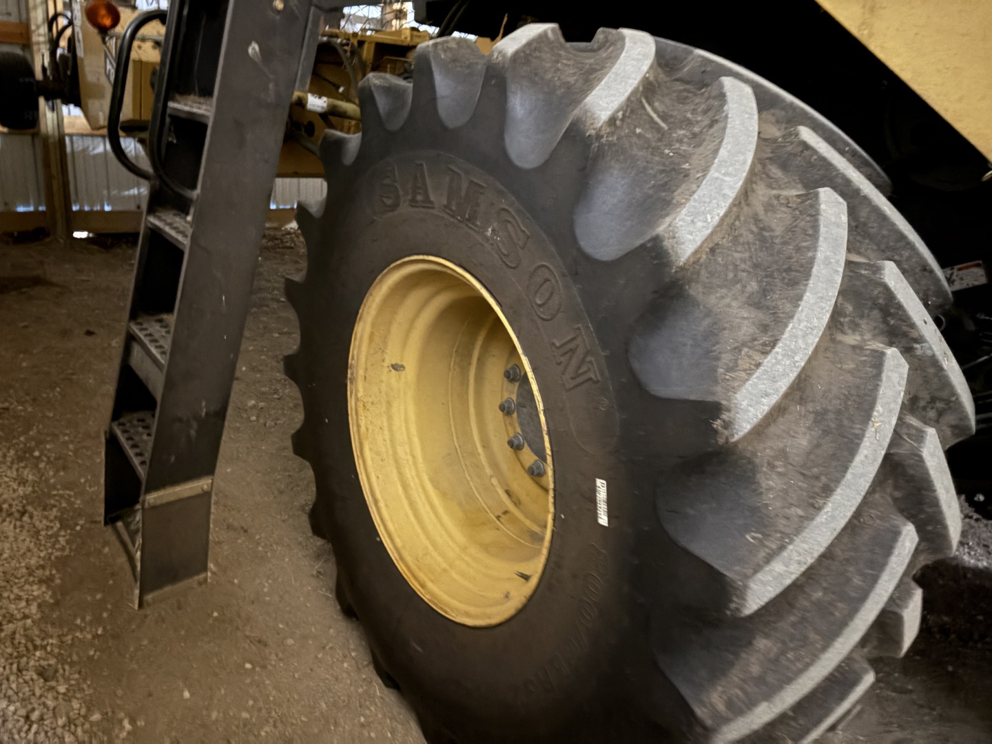 2001 Caterpillar 480 Combine