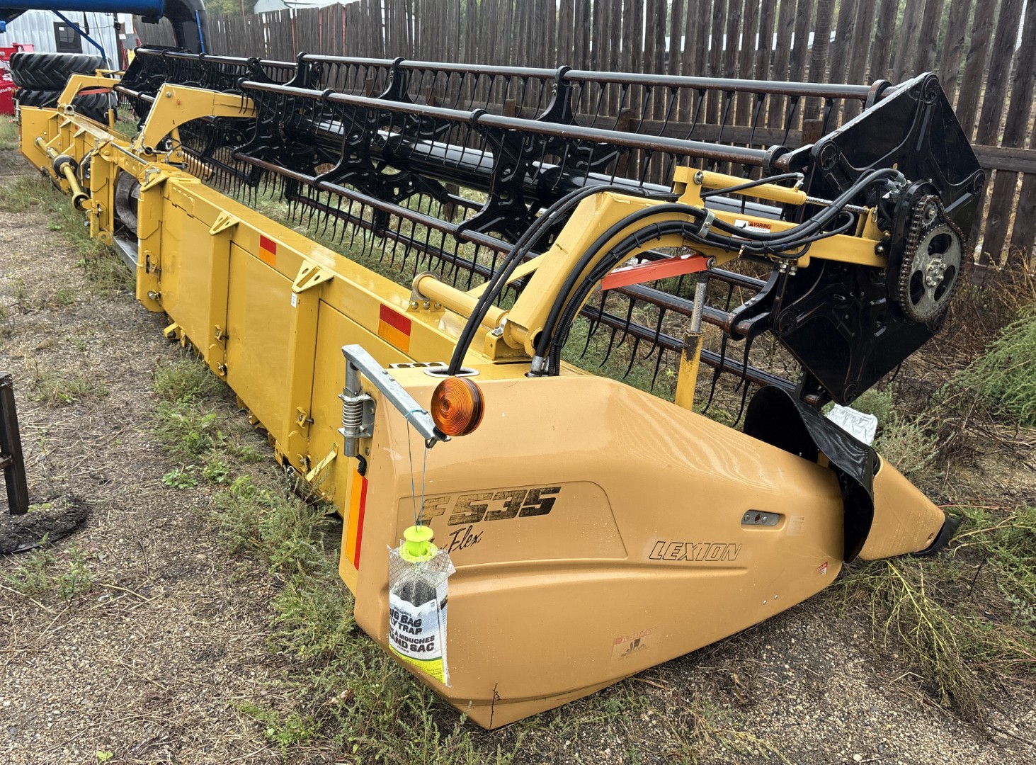 2006 Caterpillar F535 Header Flex