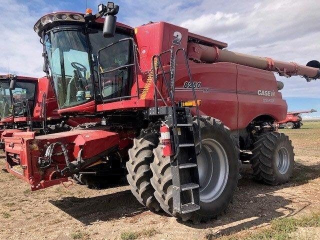 2023 Case 8250 Combine