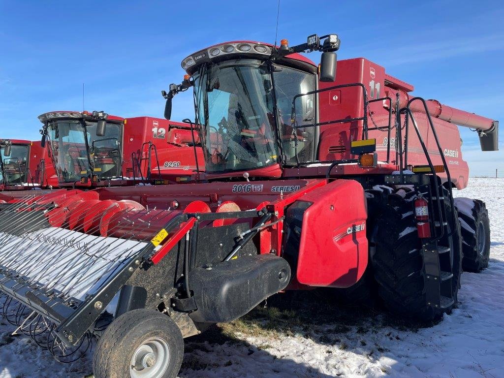 2023 Case 8250 Combine